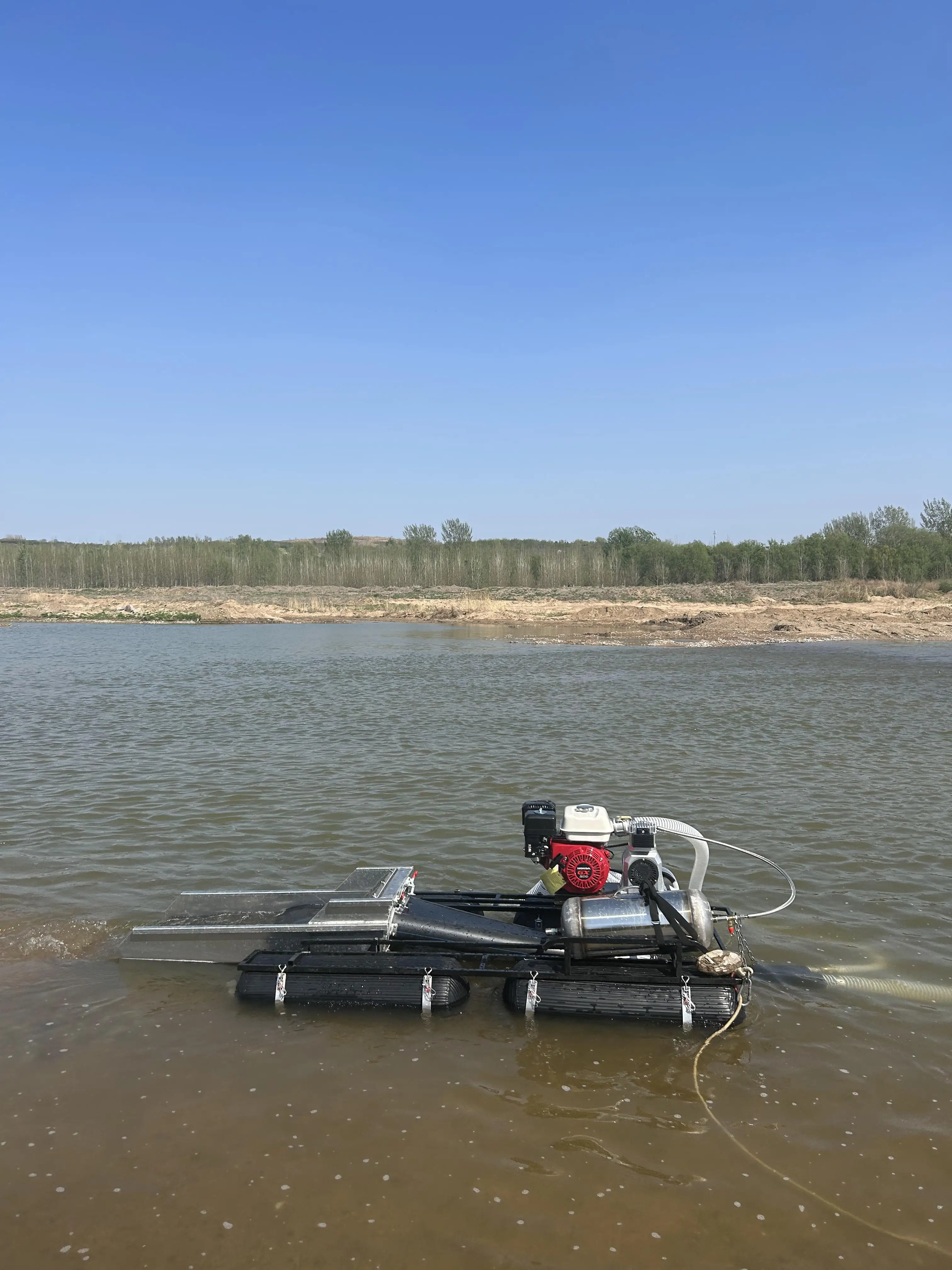 Mini Gold Suction Dredge Boat For Sale  China dredger gold with high performance