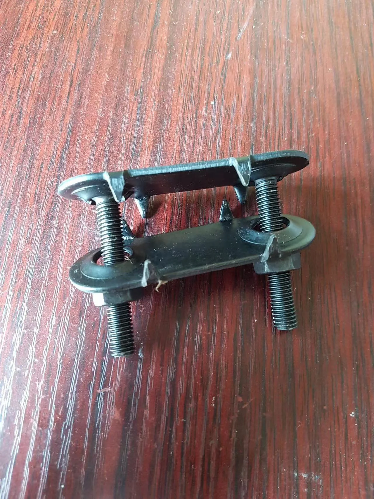black belt screw fastener for conveyor belt repair