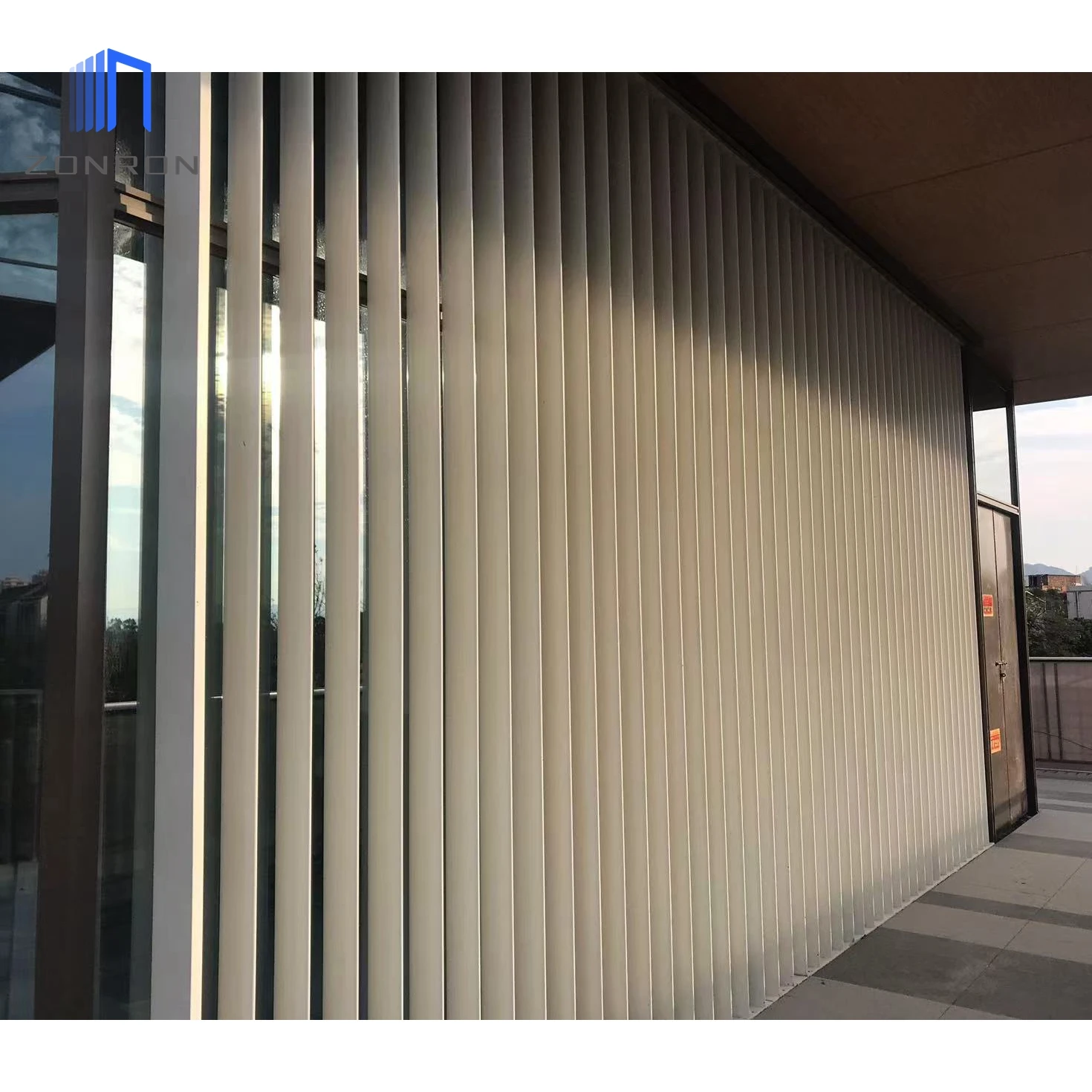 Zonron Building Powder coating Aluminum Airfoil louvers wall facade Shades sunshade airfoil sun louver fence louver