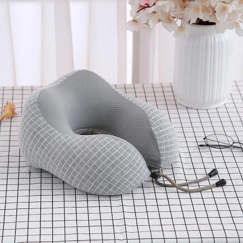 High quality portable 3D support massage neck journey rest magnetic U-shaped pillow