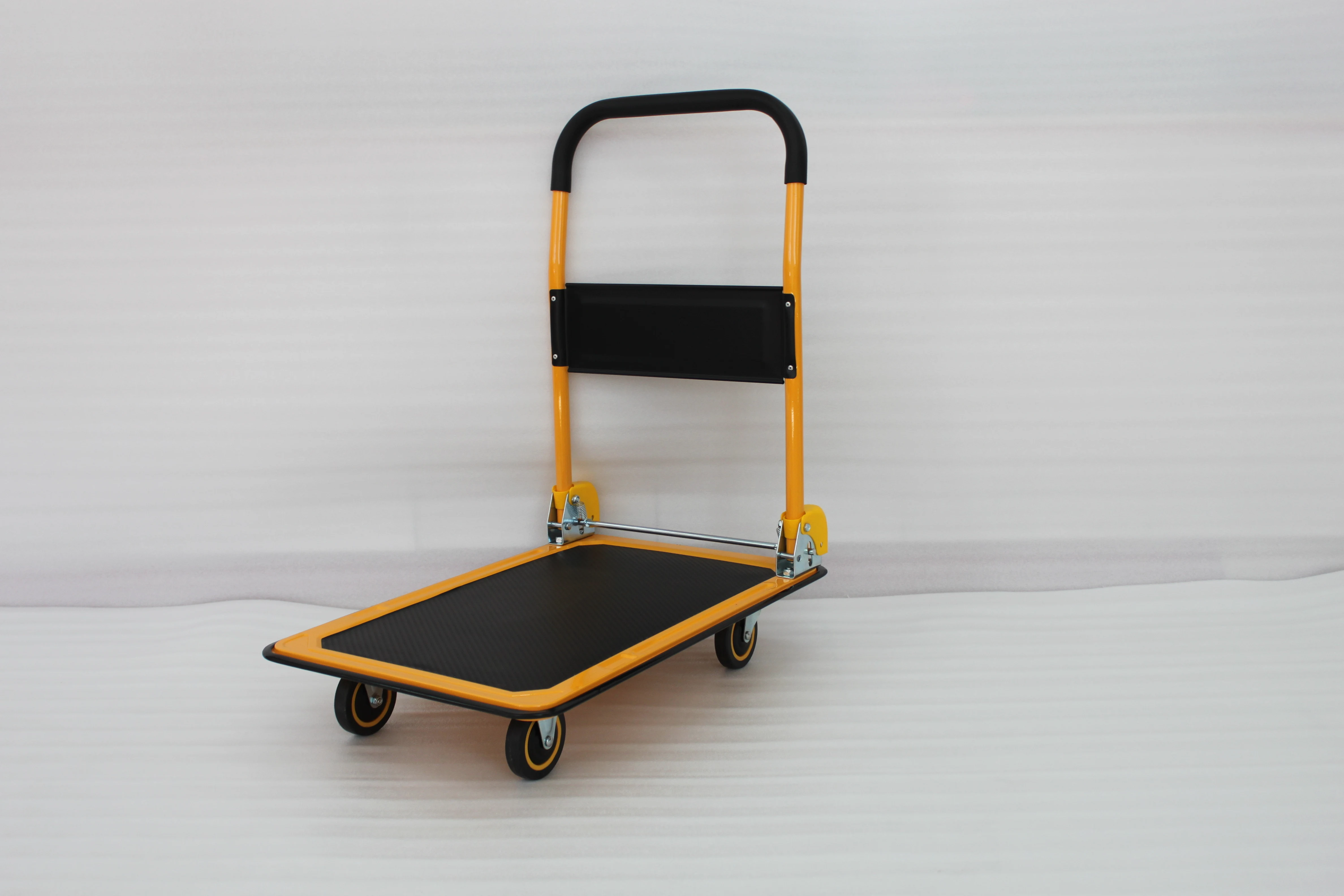 Welcome by foreign markets low price can be wholesale, foldable wheelbarrow