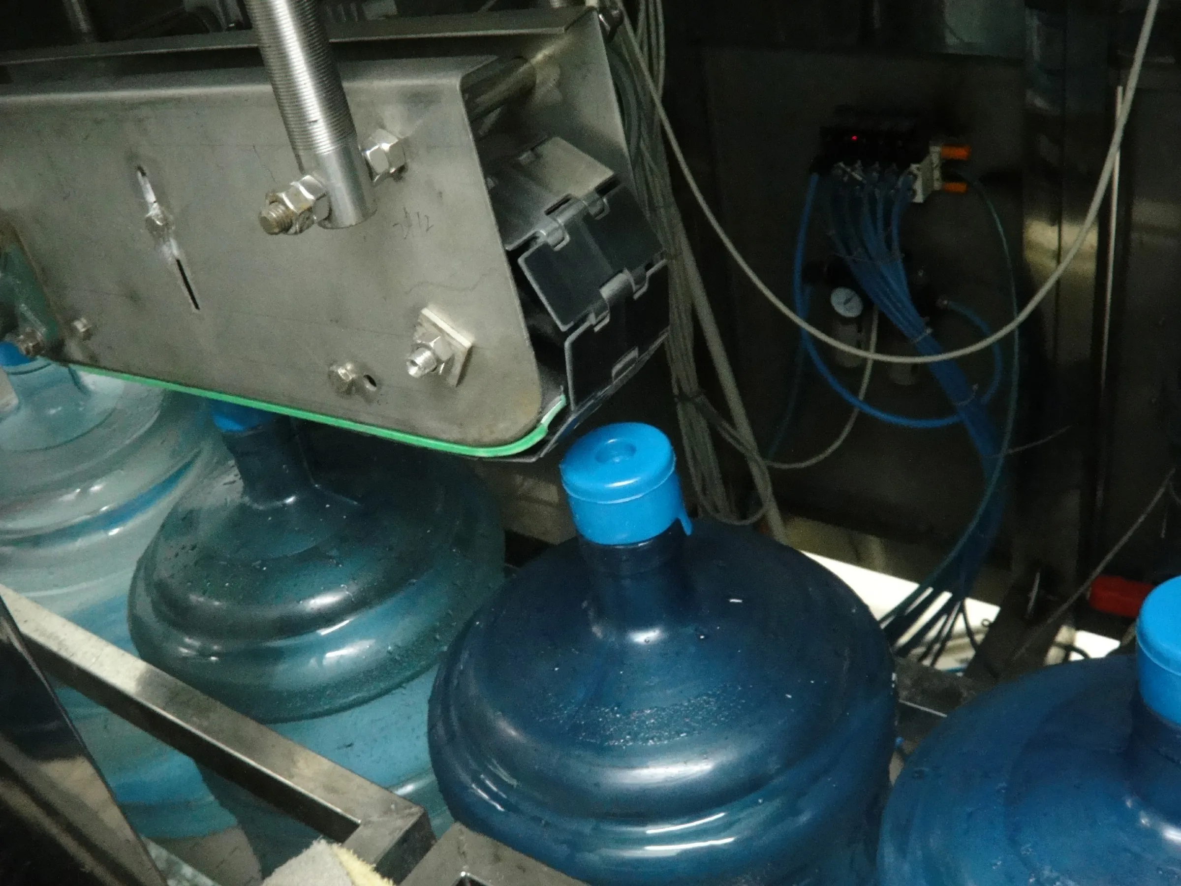 300BPH 5 gallon pail 20L water bottle filling machine