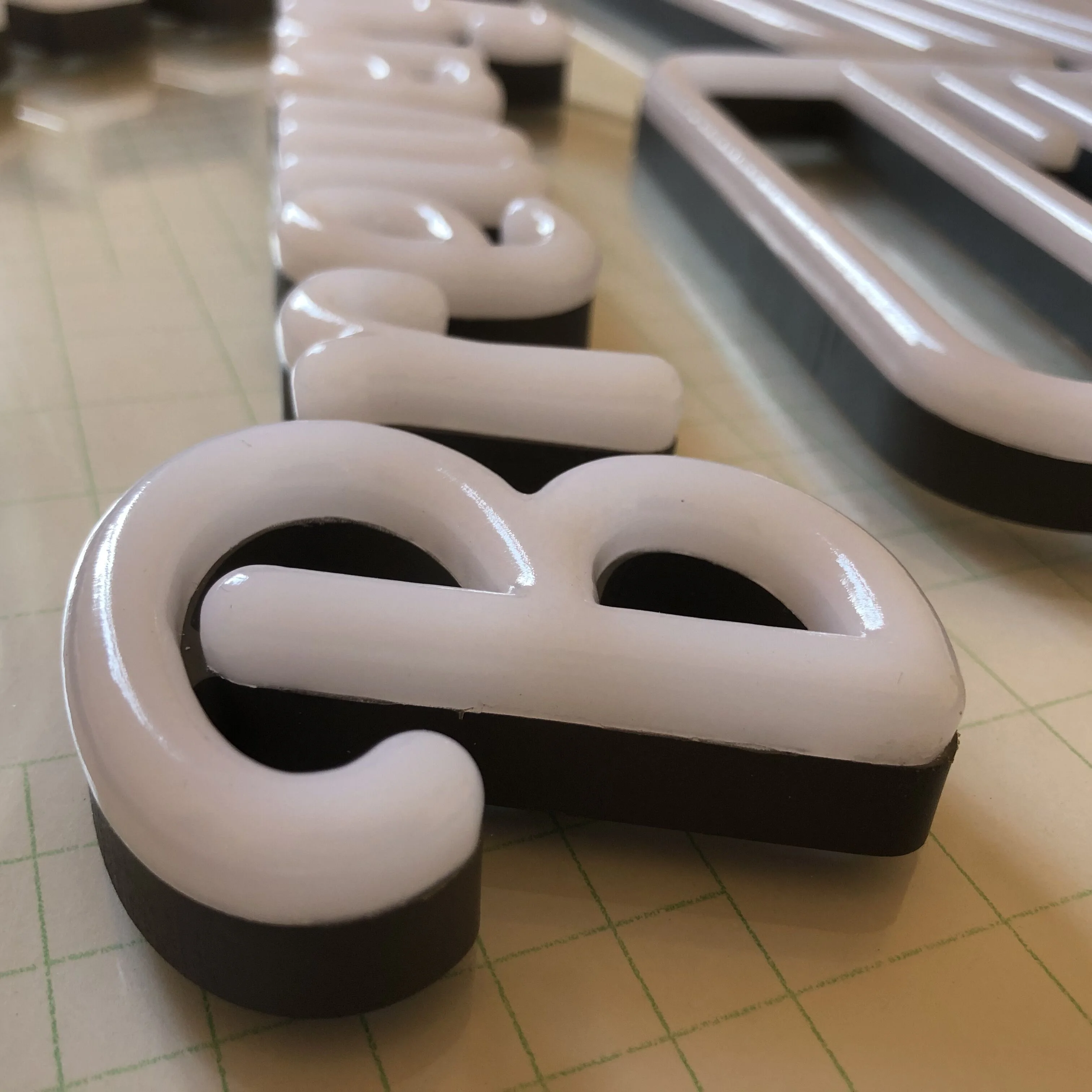 Oem china suppliers 12VDC 3d company logo retro custom led neon sign acrylic led neon letter display led sign light