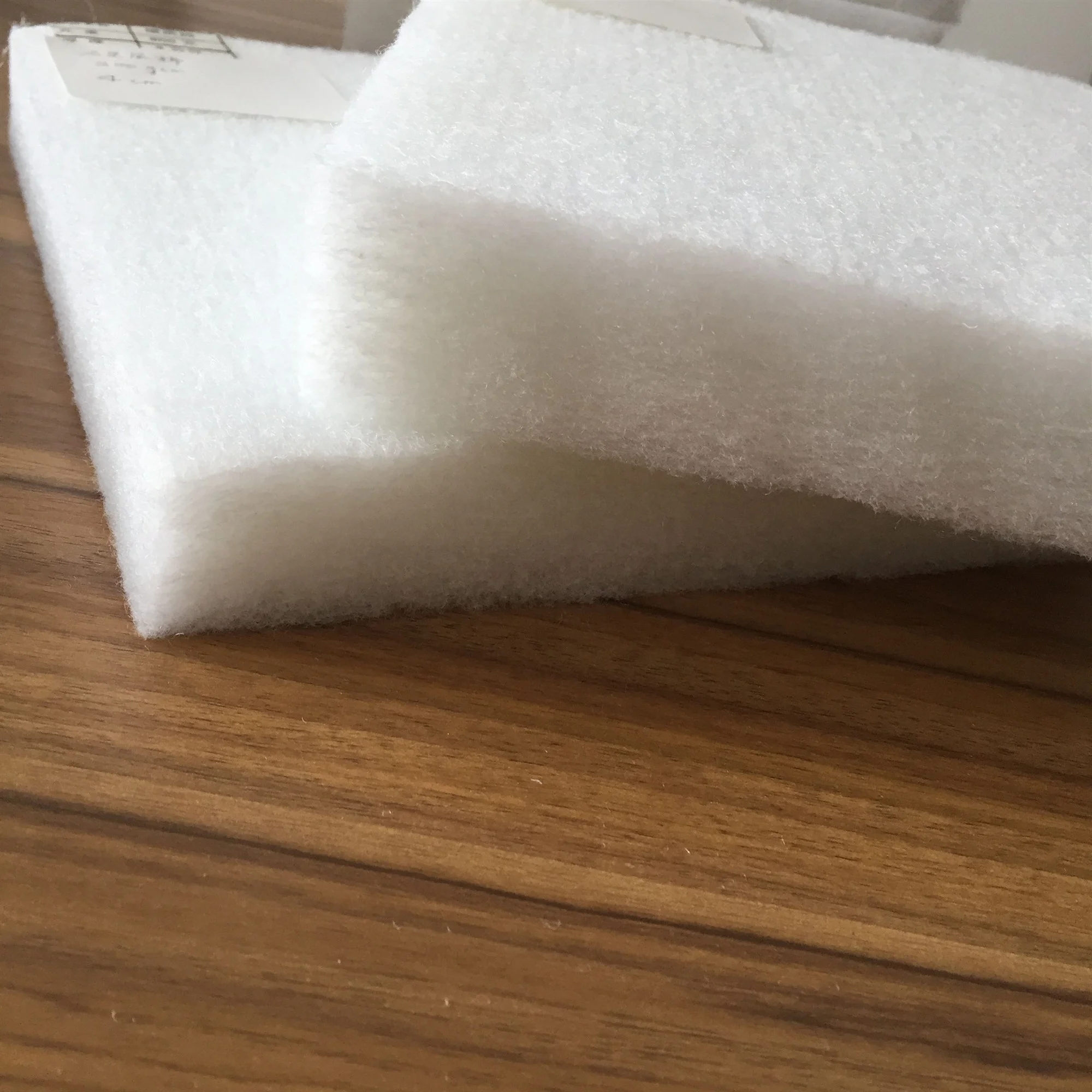 New Nonwoven Polyester Fibre Batting Wadding Embroidery Quilted Fabric for Winter Down Coat