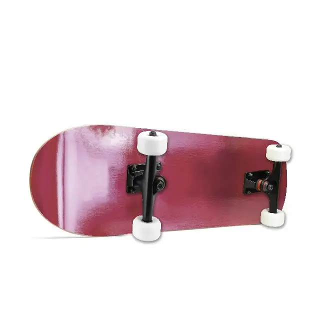 2022 New Fashion Foil Color Carbon Fiber plus Maple Wood Skate Board in Old School Skateboard type
