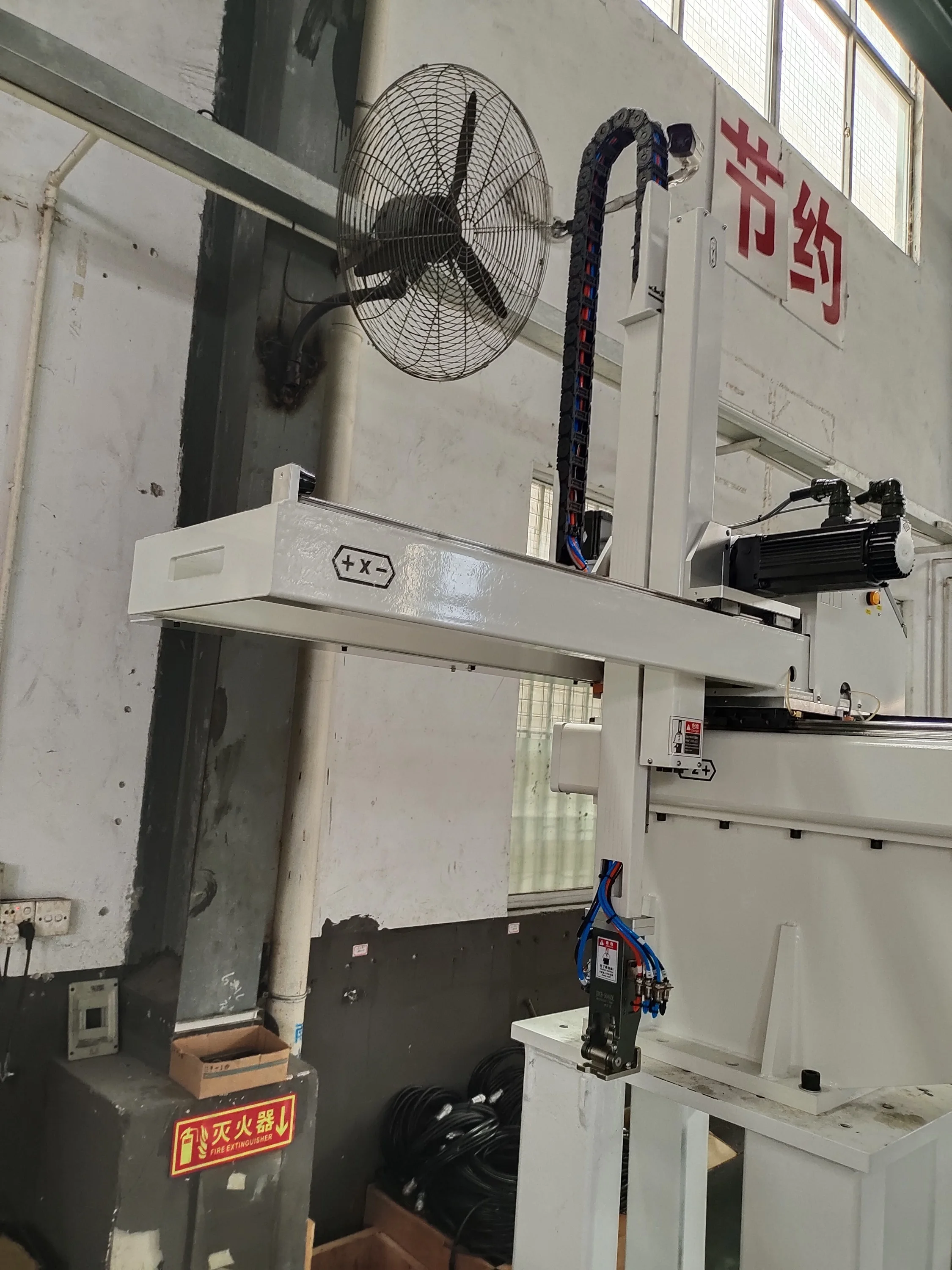 The high speed frame material handling robot Runma brand