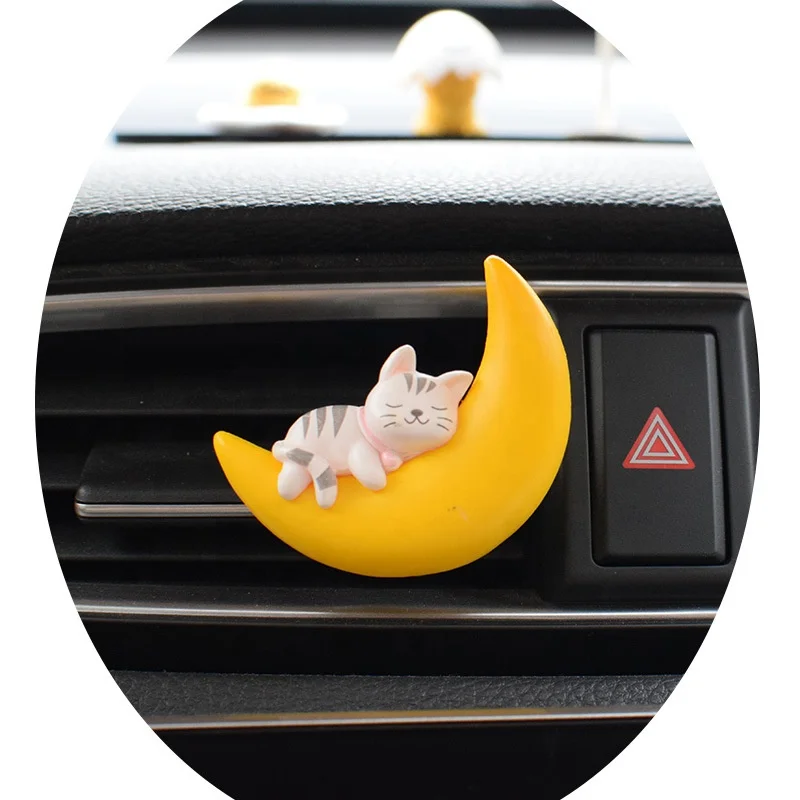 Kawaii 3D Resin Moon Animal Models Mini Cat Mouse Auto Pendants Diy Lattafa Car Perfumes