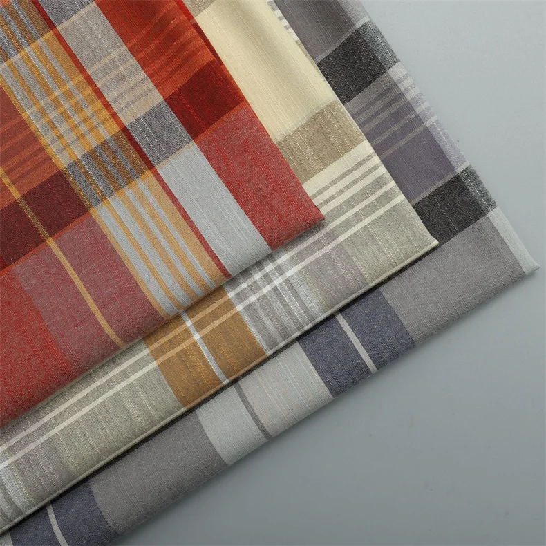 Hot selling good texture soft touch 100% cotton anti wrinkle anti pilling plaid fabric yarn dyed fabric for shirting