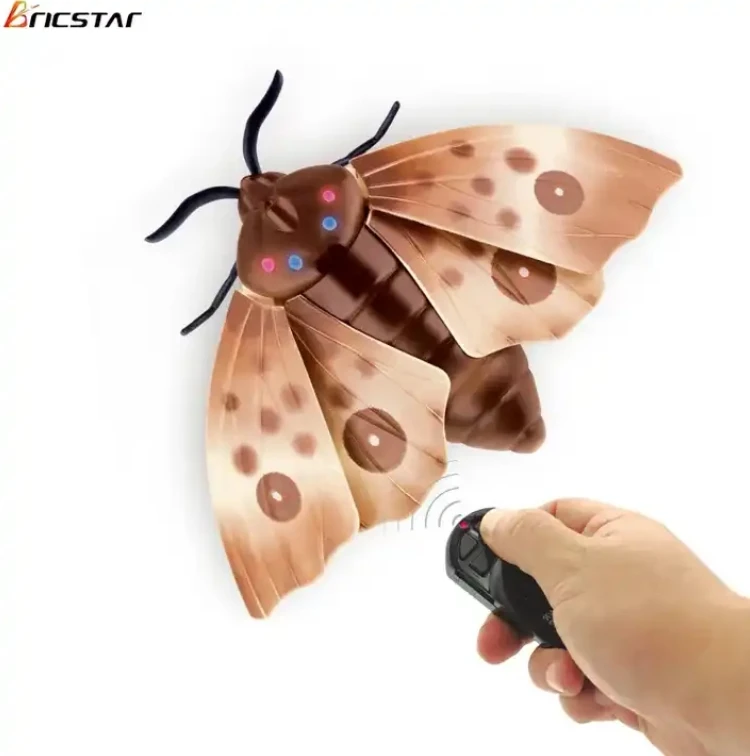 Bricstar funny animal toy Infrared remote control simulates moths flying plastic toy model insect