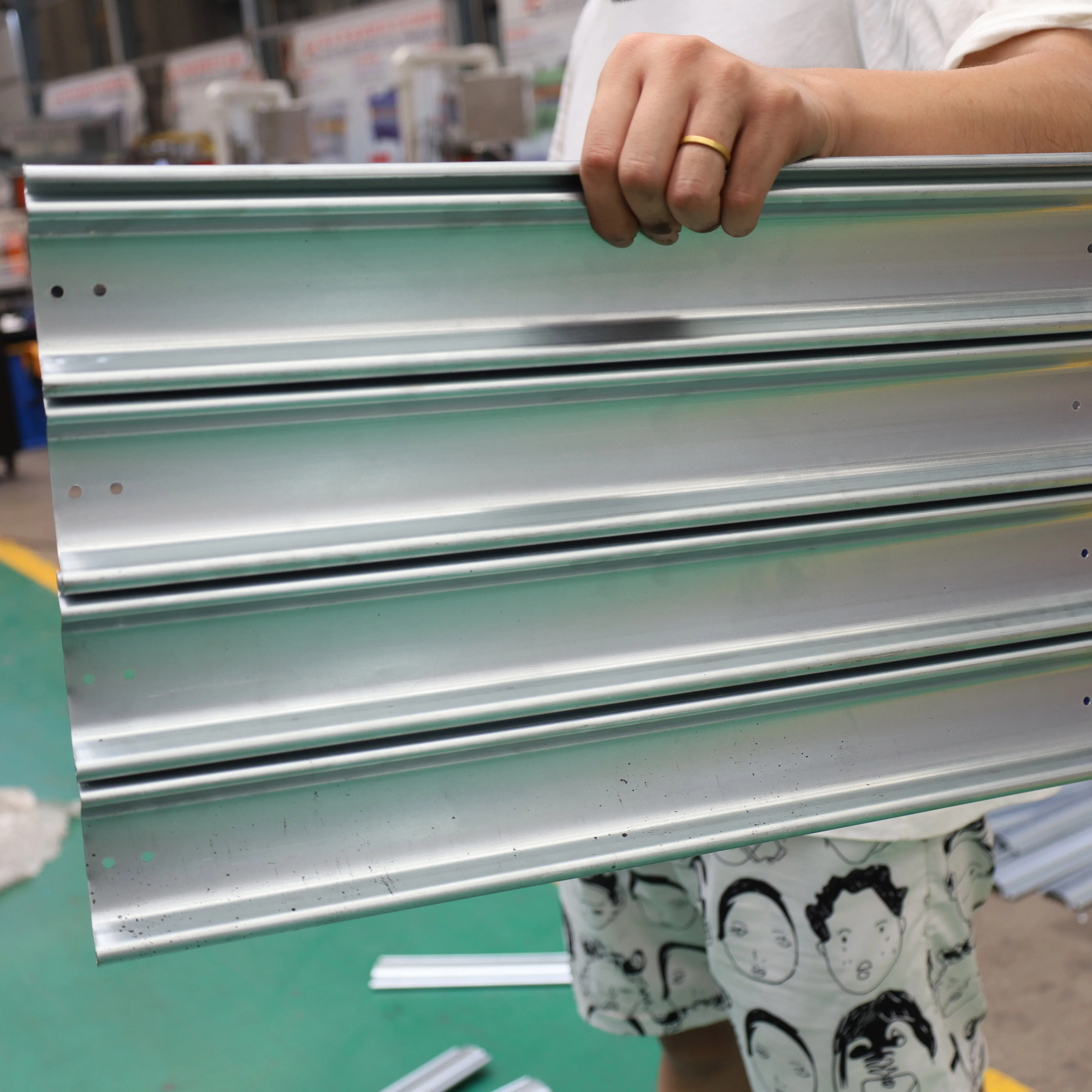 Galvanized sheet aluminium Rolling Door Roll Forming Machine Automatic  Garage Door Shutter Roll Forming Machine for Germany