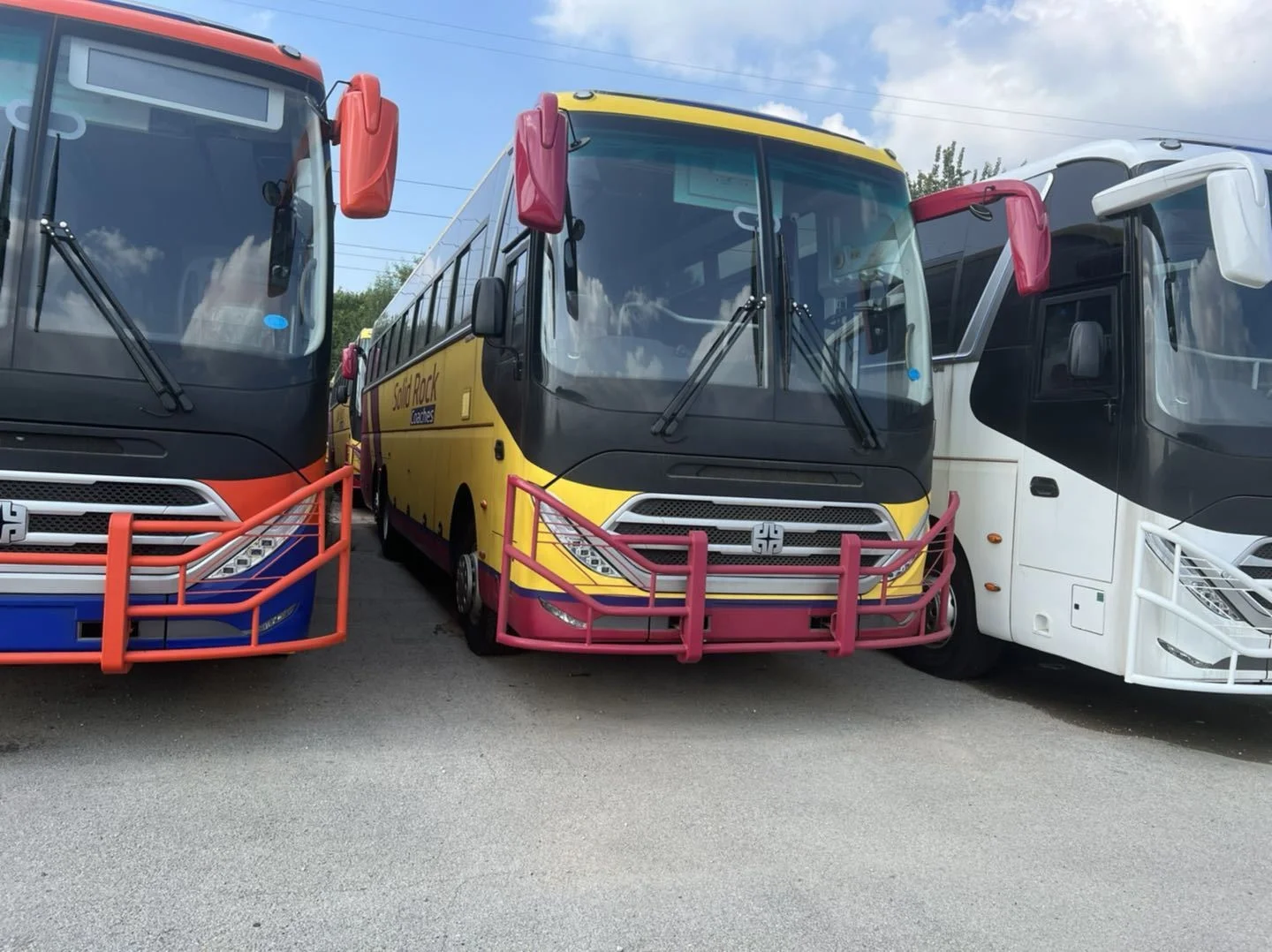 New 35 Seater Diesel Coach Bus from China Manual Transmission Euro 4 Emission Standard for City Use