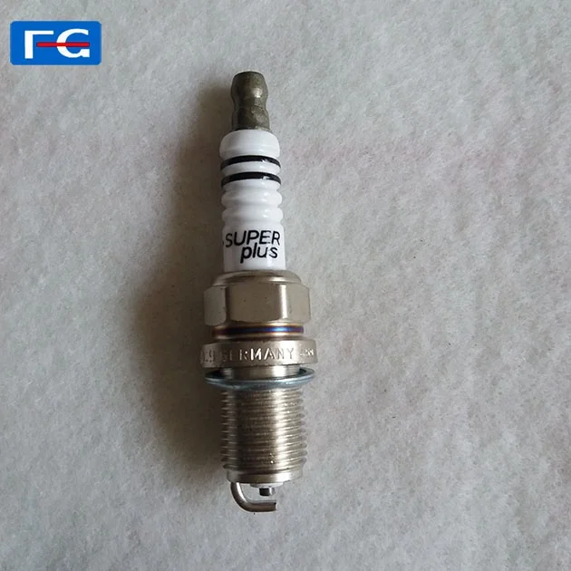 Germany High car iridium spark plugs OEM  06E905611 auto spark plugs   0241240643 Auto Parts
