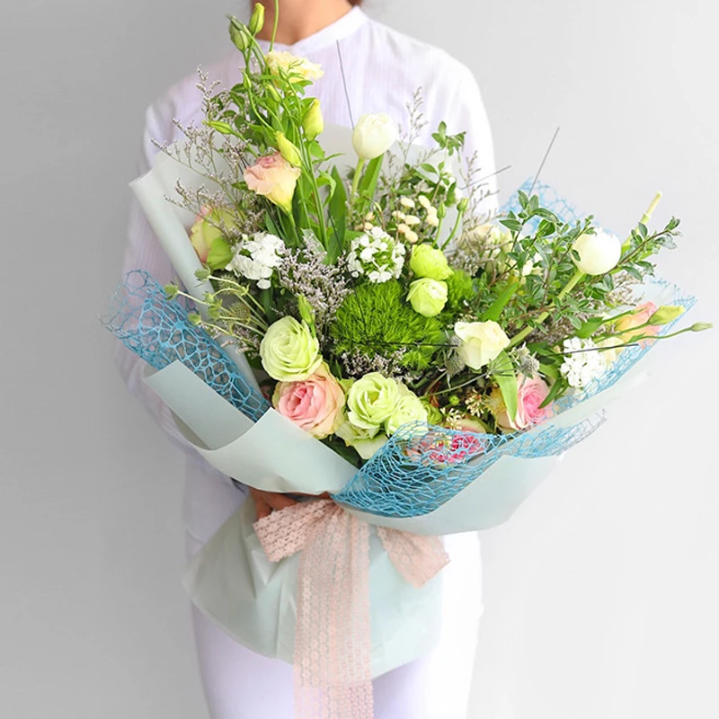 Unique Solid Colors Round Hollowed Out Korean Floral Flower Gift Packaging Decorations Wholesale Hard Yarn Wrapping Paper Roll