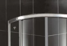  Хорошее качество прогулка в форме дуги с лотком для душевых кабин