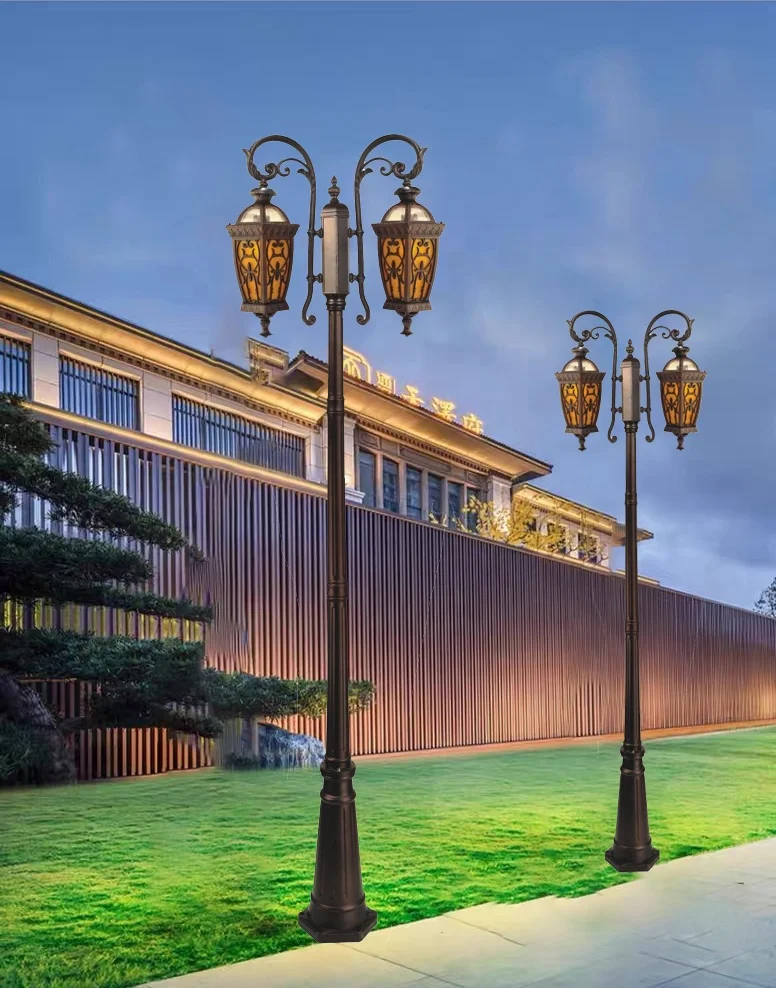 European style large outdoor garden lamp waterproof IP54 outdoor street lamp for landscape lighting of parks and villas