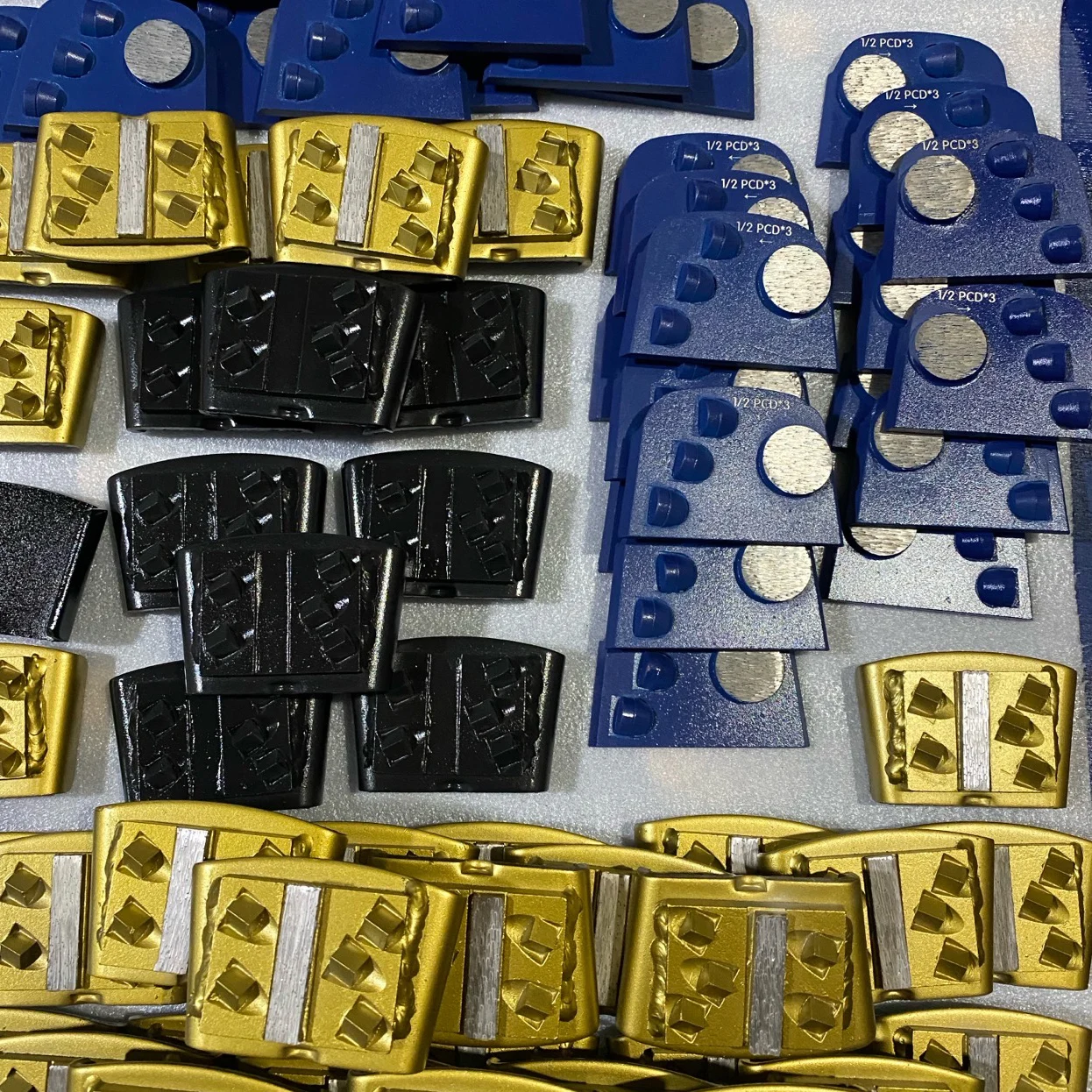 Chinese Factory Selling Soft Bond Three Segments Concrete Grinding Tools Block for Grinding Machine