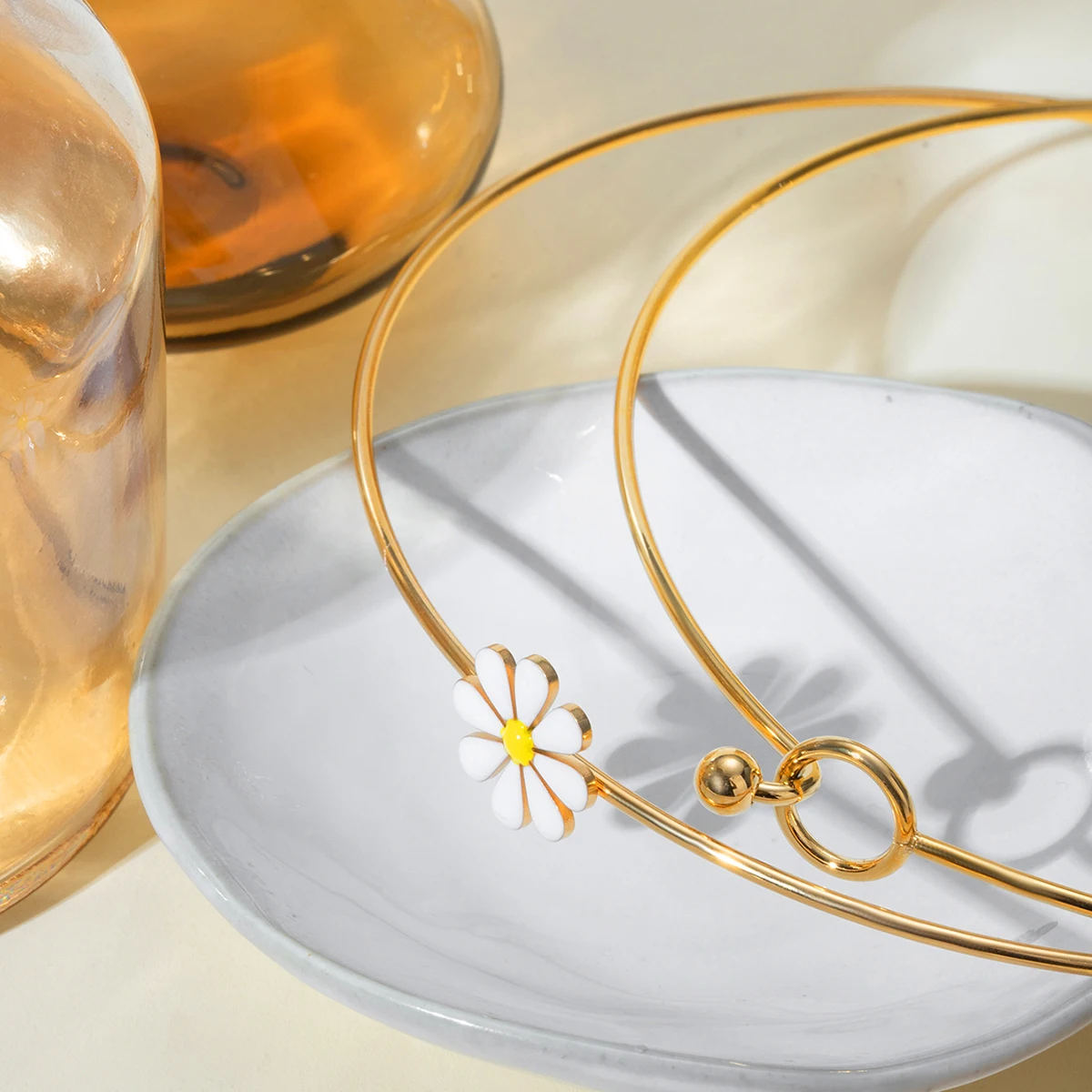 J&D 18K Gold Plated Stainless Steel White Drip Oil Small Daisy Choker, Inner Diameter 130mm