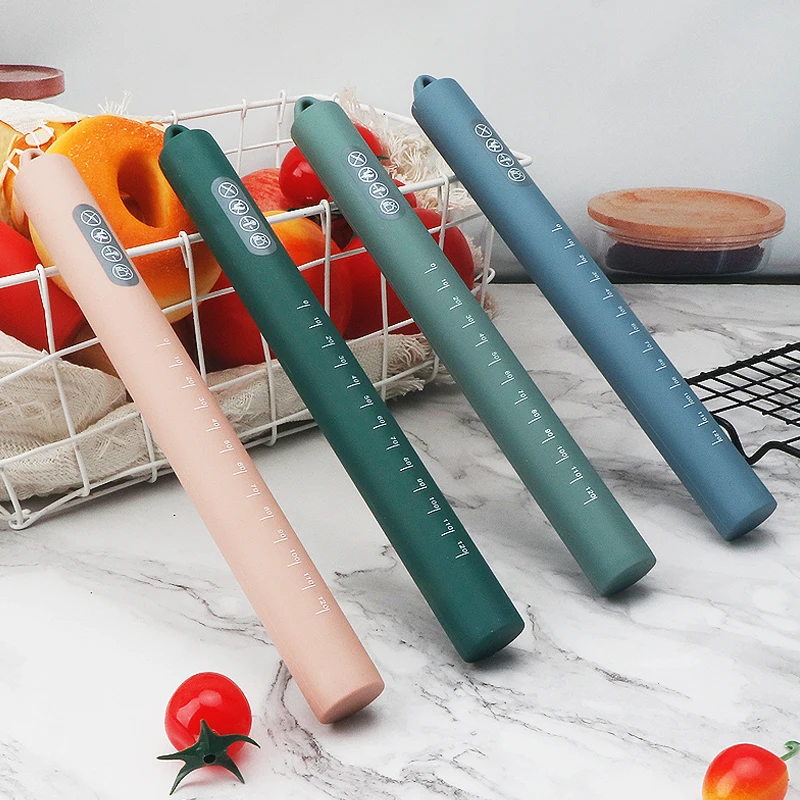 2022 New Arrival Small Silicone Rolling Pin With Metal Internal Non-stick Baking Pizza Dough Roller Pastry Tools For Kid