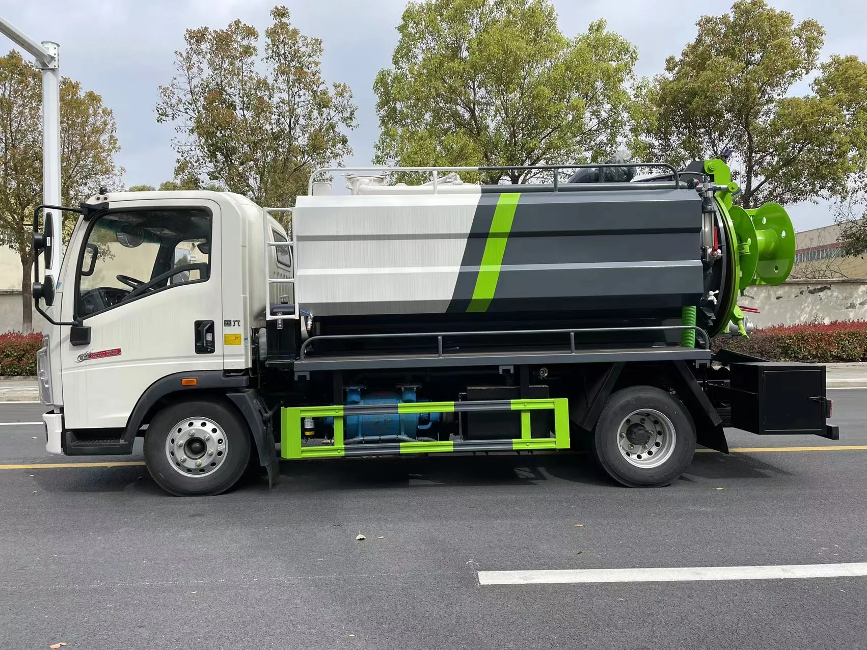 Sinotruk