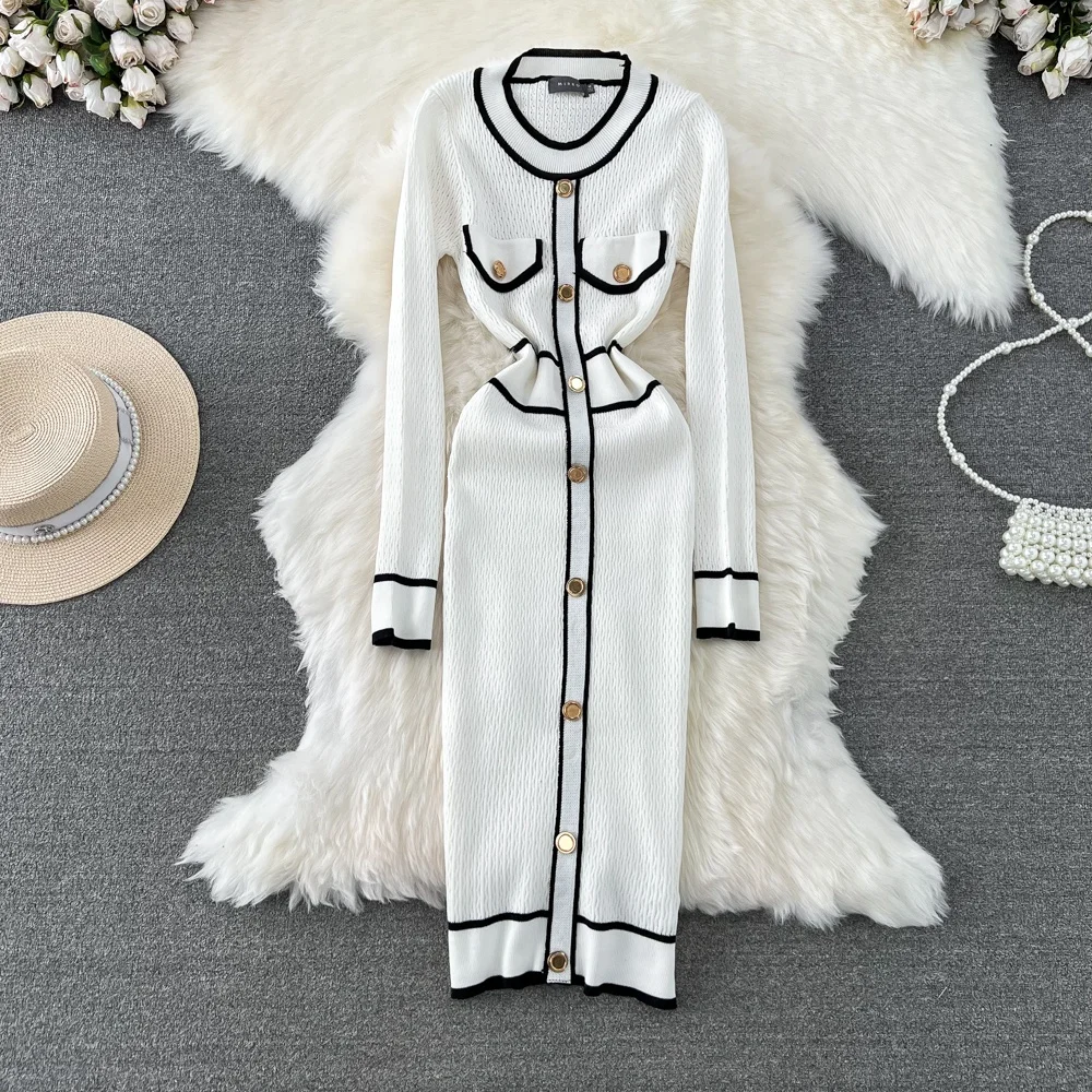 Autumn and Winter French Vintage Fragrant Style Contrast Color Long Sleeve Round Neck Mid length Knitted Wrap Hip Dress