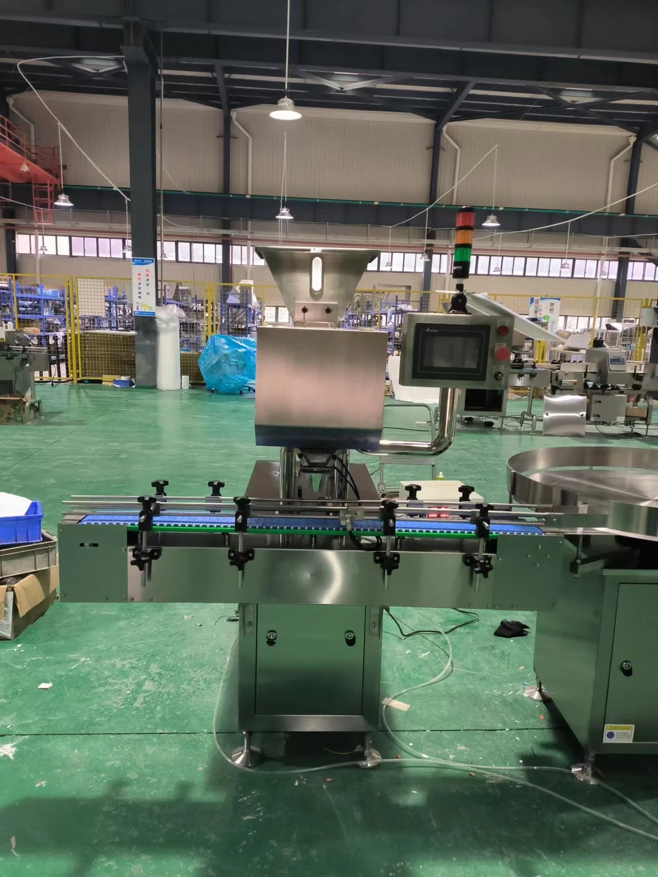 Factory direct sale Automatic Bean Milk Chips Chewing Gum  Gummy Bear  Chocolate beans Counter Candy Counting Machine