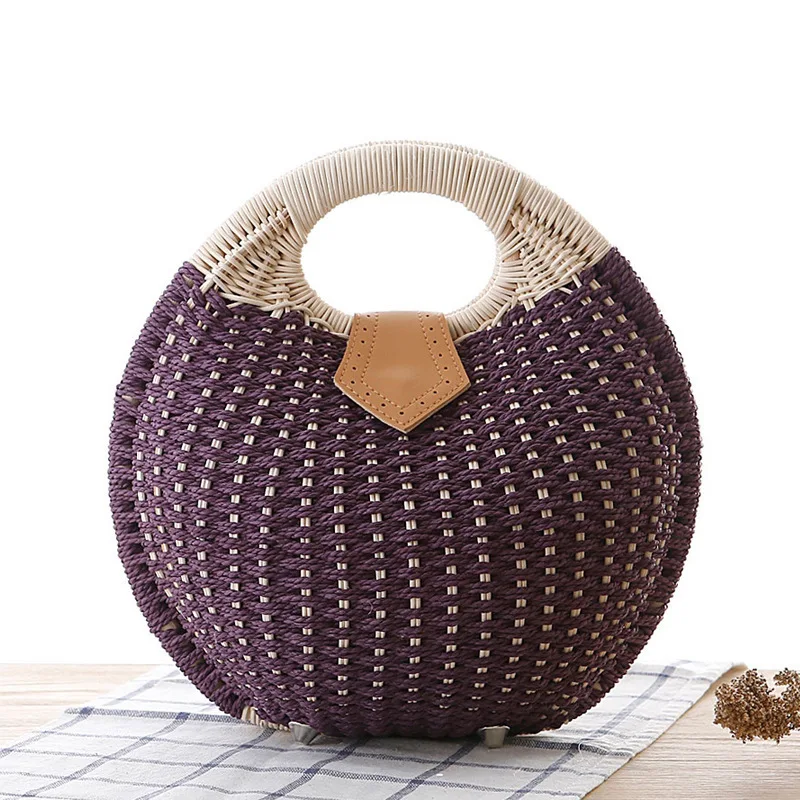 Женская соломенная сумка из ротанга