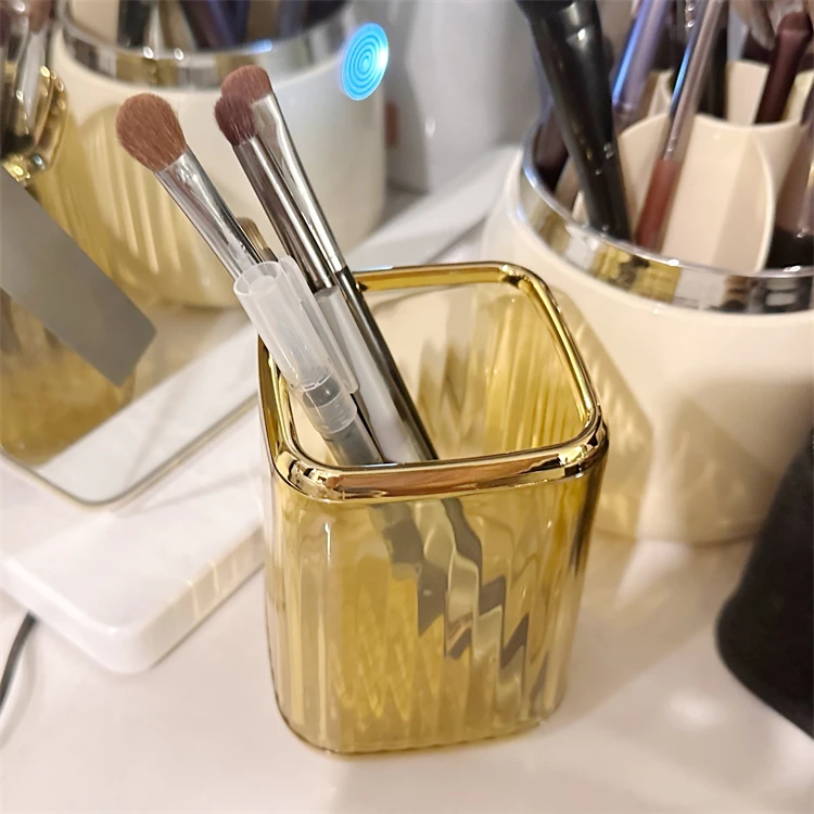 Desktop Beauty Large Plastic Makeup Brushes Holder Make Up Organizer Cosmetic Lipstick Storage Box