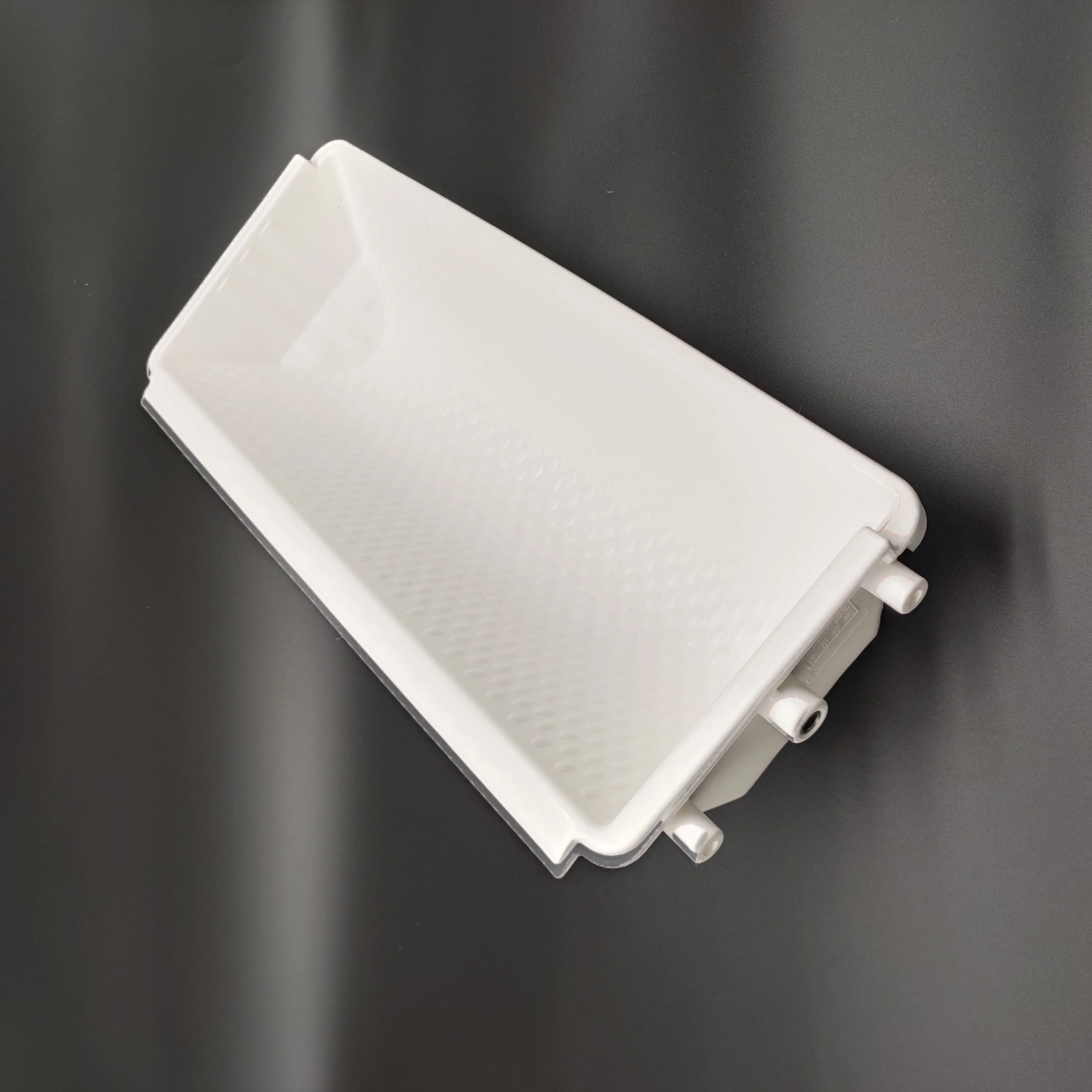 Food grade plastic Z Type elevator bucket chains,  plastic buckets conveyor bucket elevators with stainless steel material