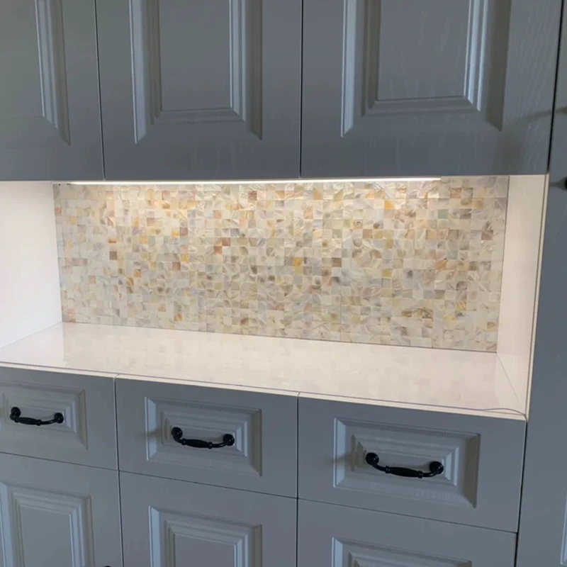 Home Decor Mother of Pearl Backsplash Shell Mosaic Tiles for Wall