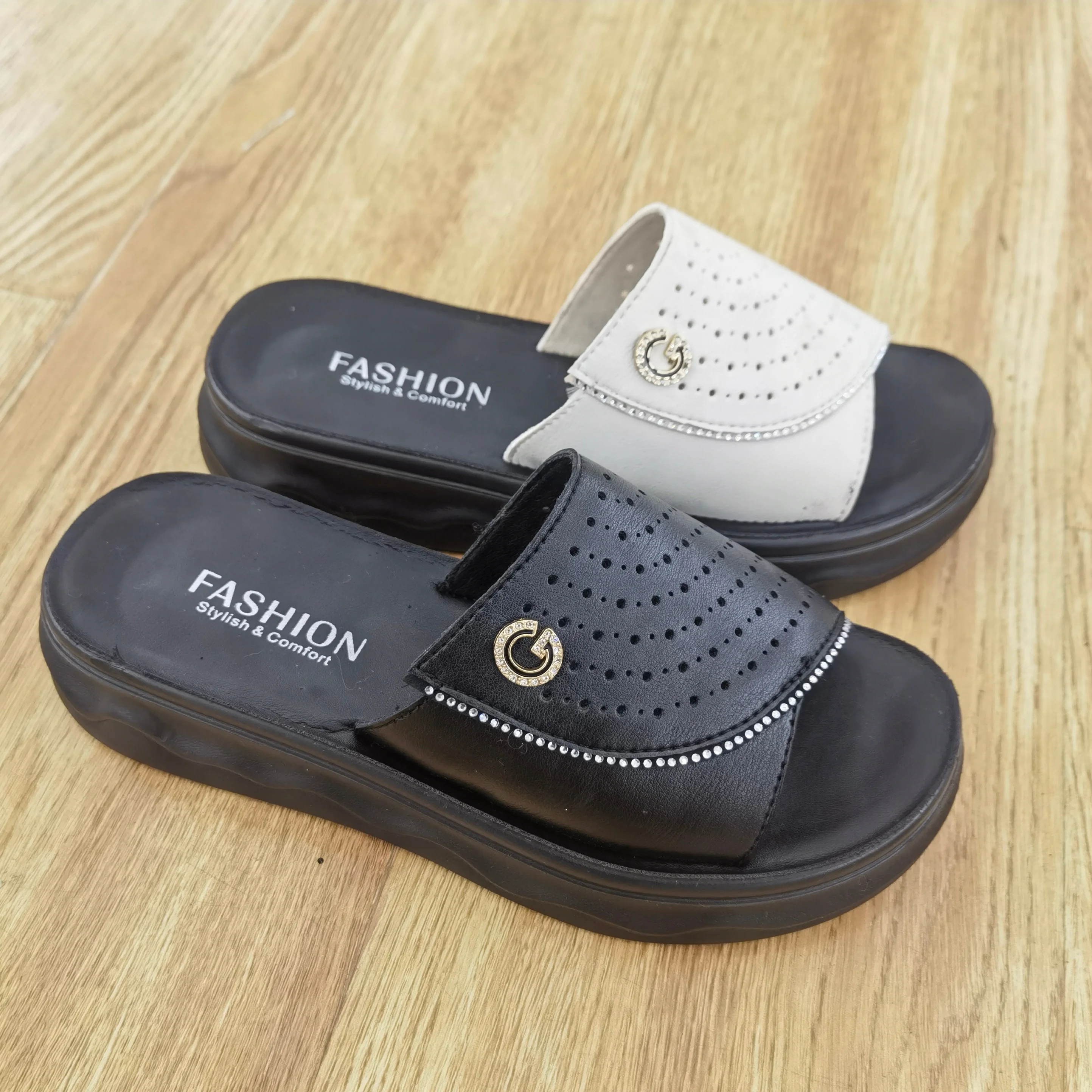 Comfortable Slip On Style Sandals for Women Ladies Fashion Slide Sandals