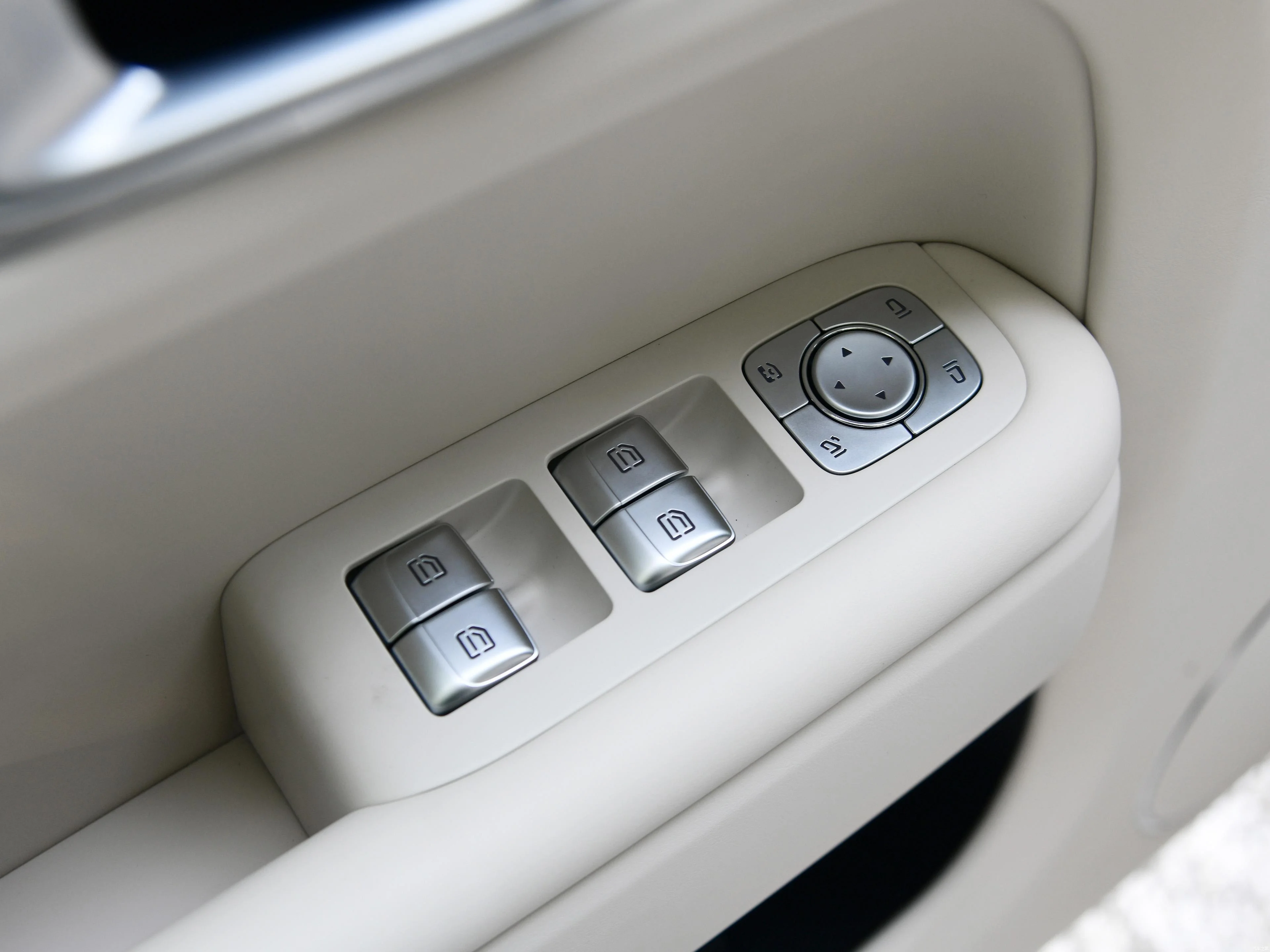 Hot Sale New High-end Listing Zero Release Low-energy Vehicle For Lixiang 2024 L8 Ultra SUV 4x4