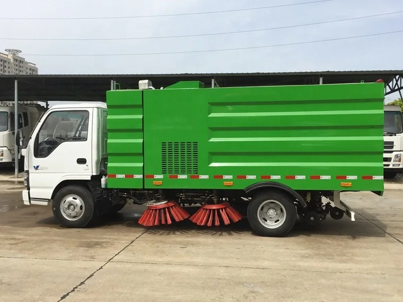 Factory ISUZU 6cbm Road Sweeping Truck Sweeper Truck Small Street Cleaning Road Sweeping Machine