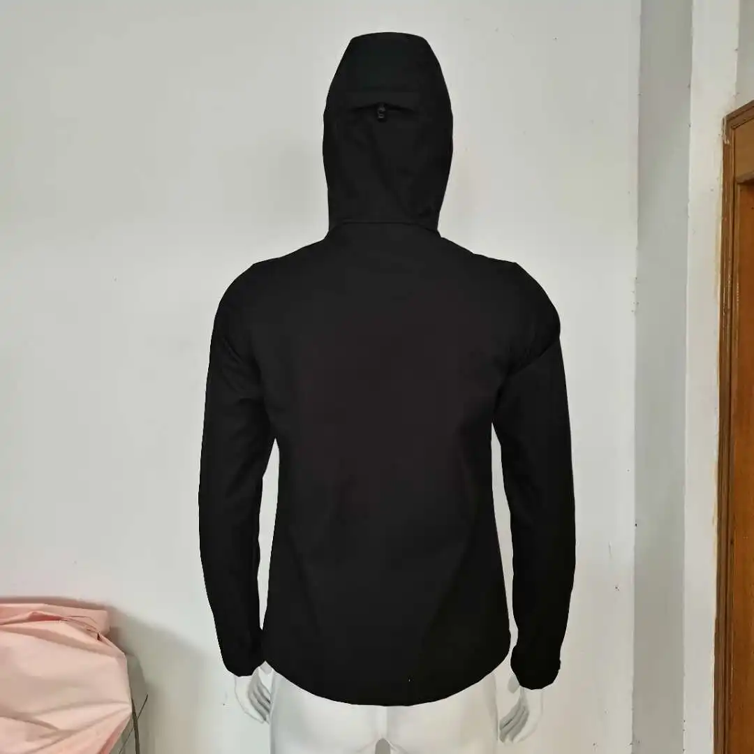 
2021 high quality Windbreaker Outdoor casual soft shell jacket mens clothing military softshell jacket 