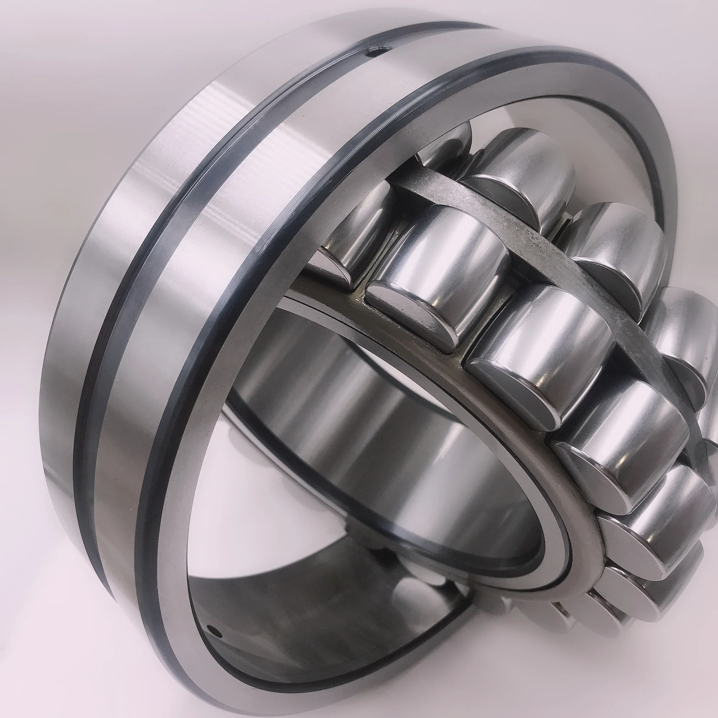 Japan famous brand Spherical roller bearing  22206C 22206K 22206C/W33 22206CK/W33 Aligning rolling bearings of NSK NTN KOYO