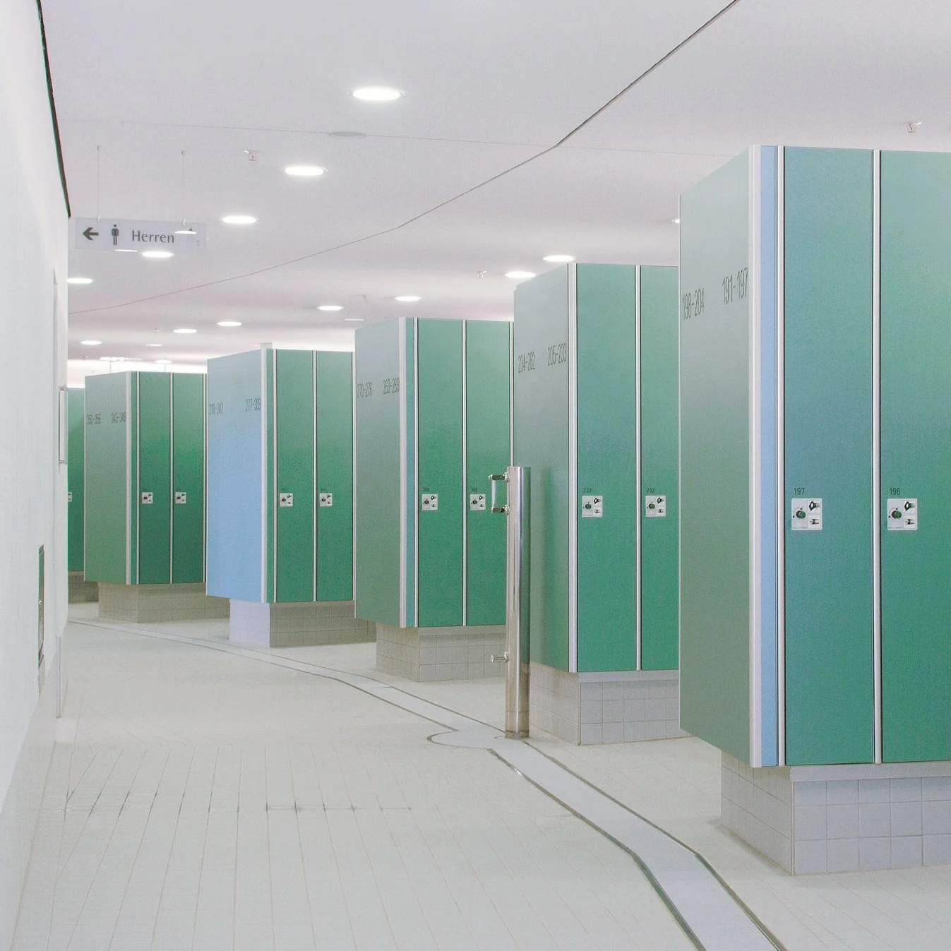 Indoor Outdoor Waterproof Storage Cabinet gym HPL Compact Laminate Board Benches children Locker With Shoe Racks