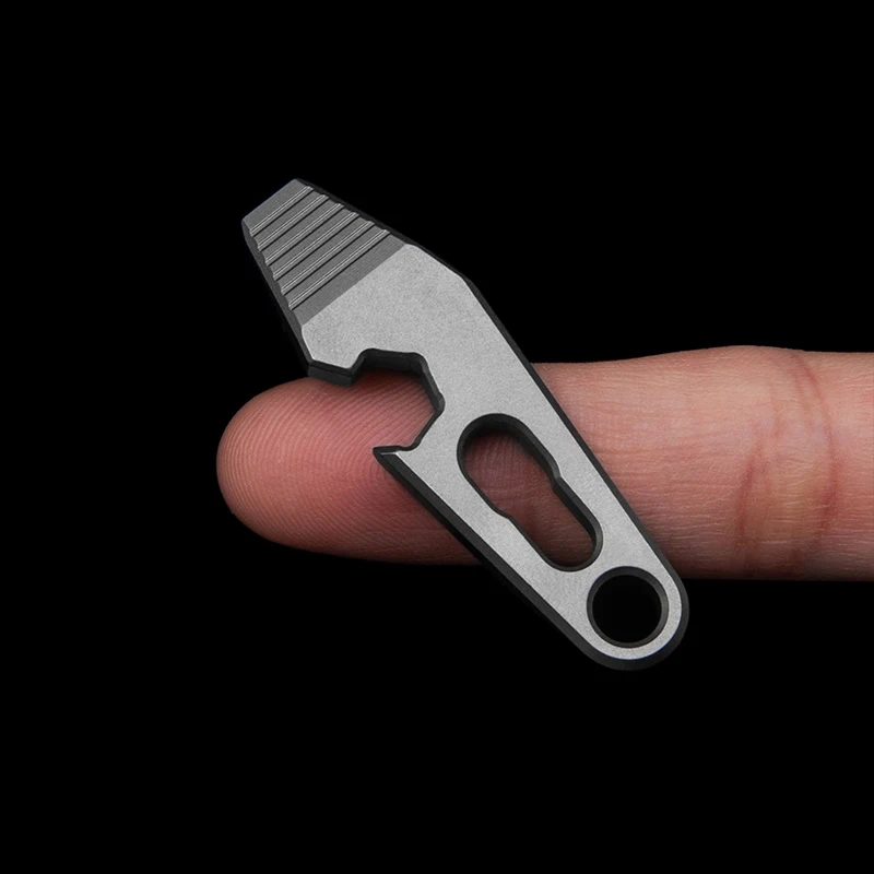 Free Sample Mini Titanium Alloy Integrated Multifunctional Combination Tool Quick Hanging Bottle Opener Wrench Bit Hand Tools