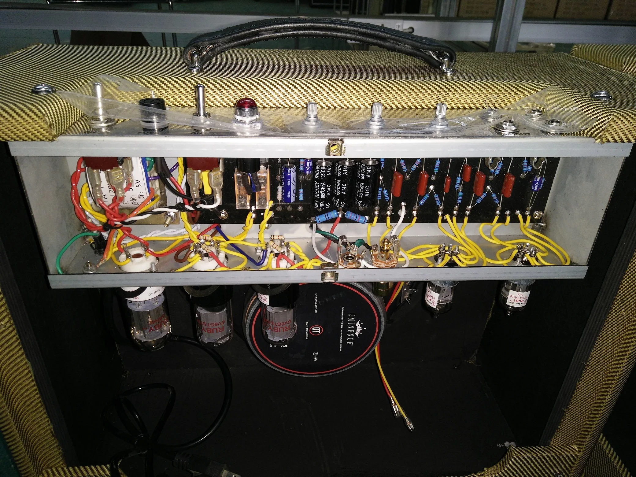 Tube amplifier for electric guitar Handwired turret board construction all tube circuit