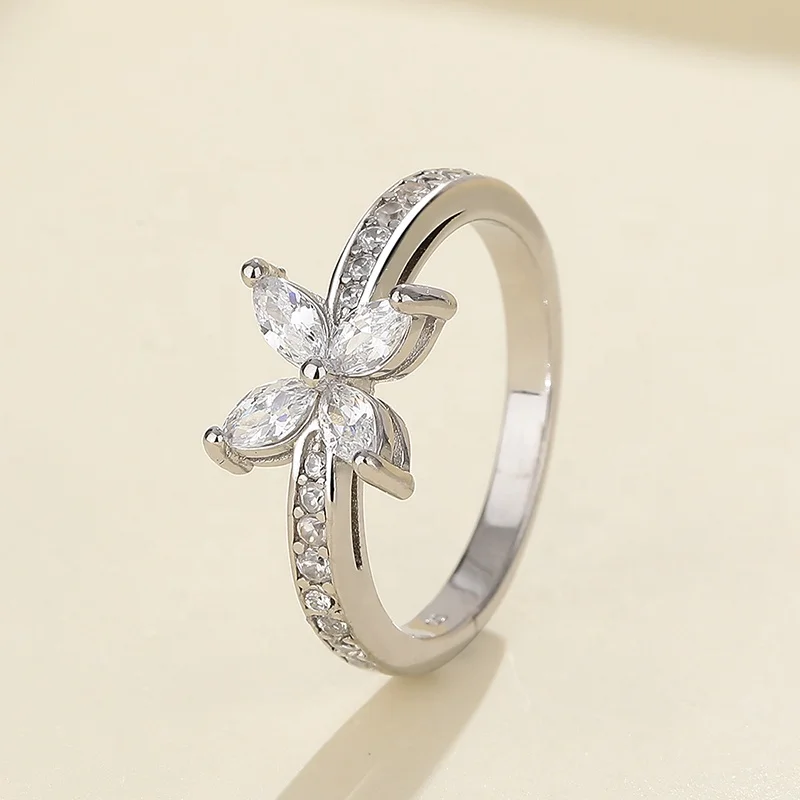 Bisuterias Chic High Cubic Zirconia S925 Engagement Rings For Women Perfect Fashion Jewelry Classy Ring