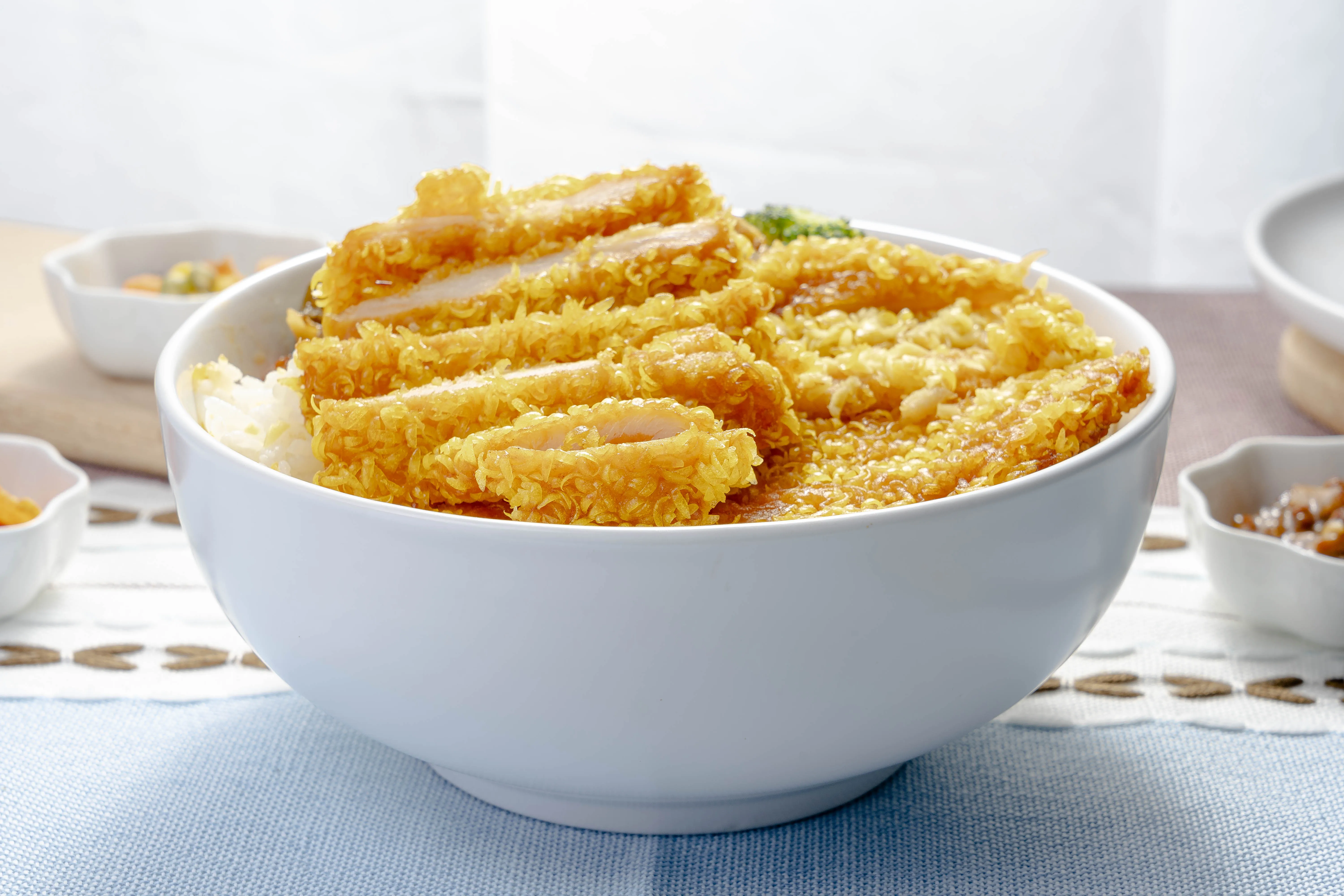 OEM High Quality Japanese Style White Panko Bread Crumbs 1kg & 5kg Flavoring Agents Nutrition Enhancers Food Additives