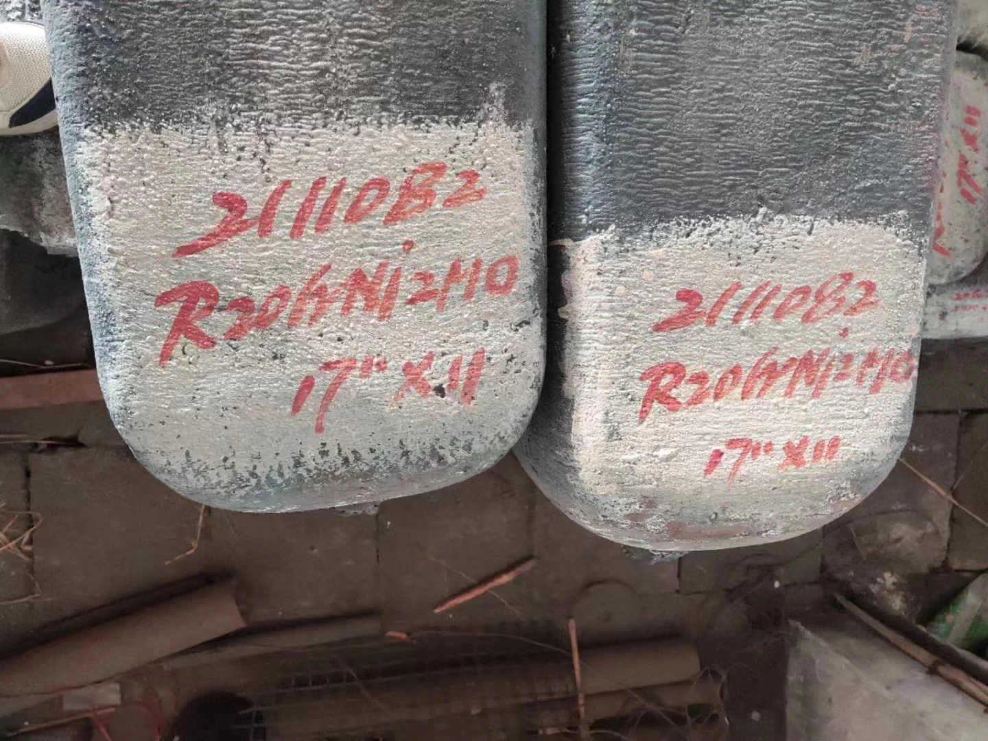 T7 forged steel ingot SK70   peeled round steel round bar forged boiler steel