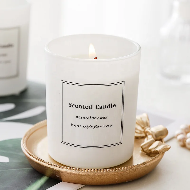 Factory Wholesale Customized Logo And Package Popular Glass Jar Scented Soy Candles Set With Scents For Home Decoration Gift