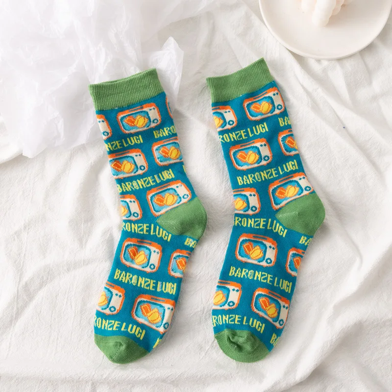 Wholesale New Products Trendy Tube Socks Street Style Socks