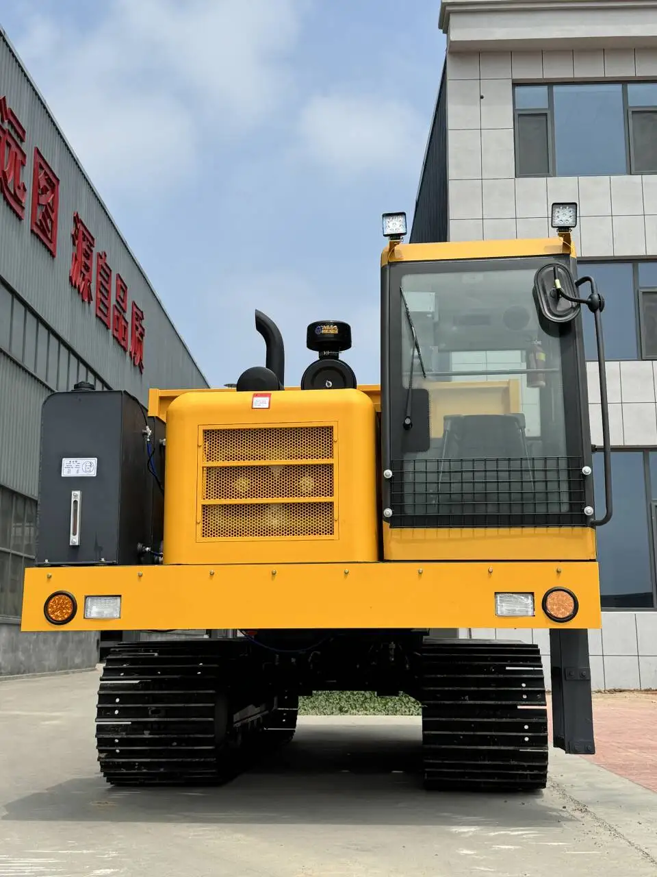 Crawler Truck Manufacturer Self Loading Seat-Mounted Mini Dumper Small Crawler Dump Truck