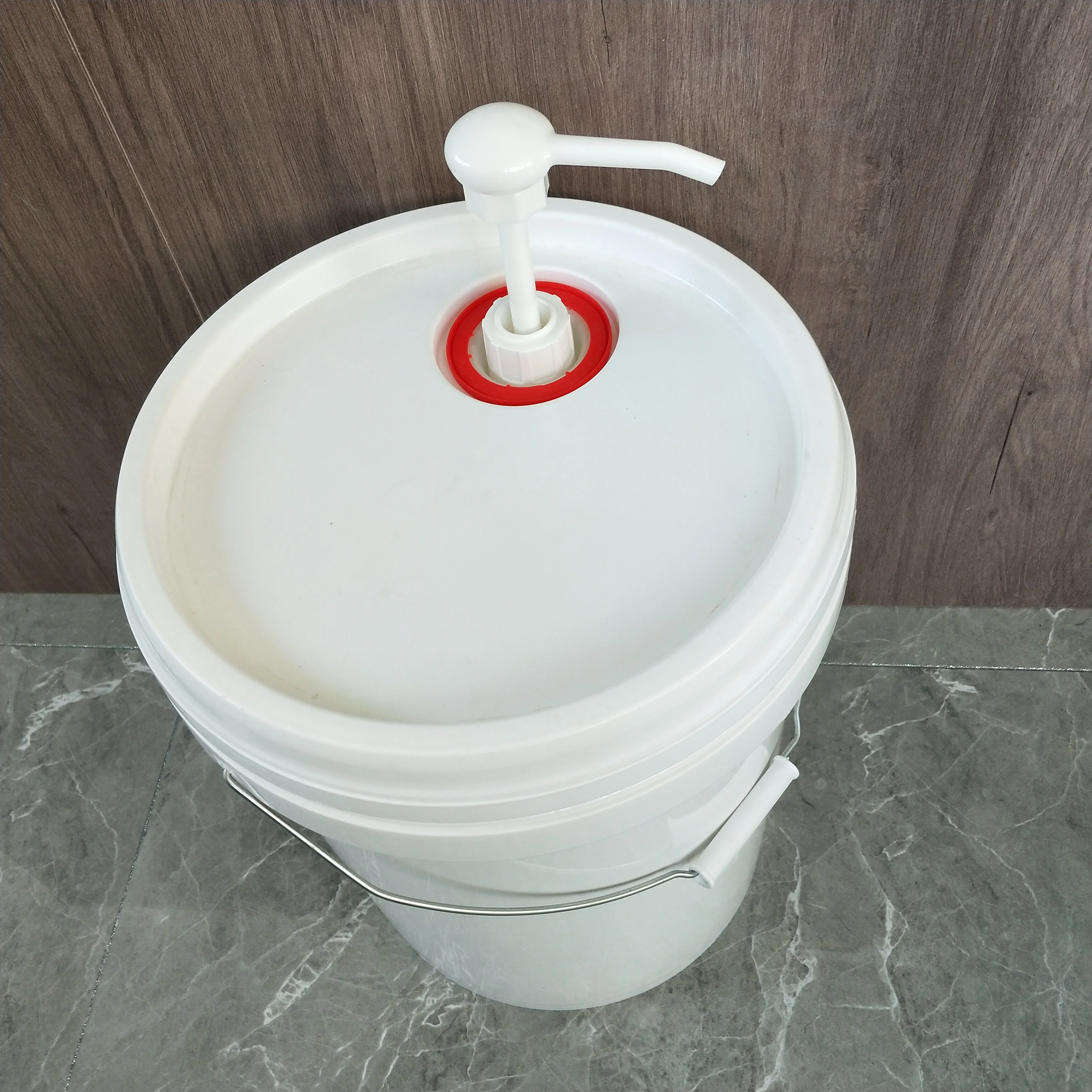 OEM bulk 5 gallon raw material liquid laundry detergent