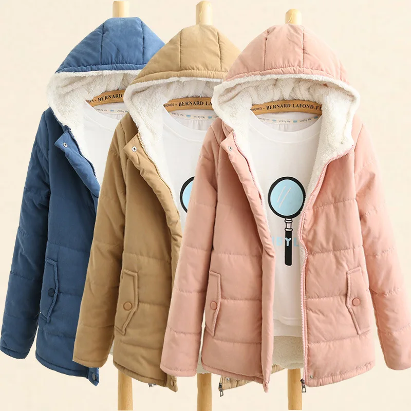2021 Fashion Good Quality Women For Coat with Big Fur Removeable Hooded Wholesale Coat