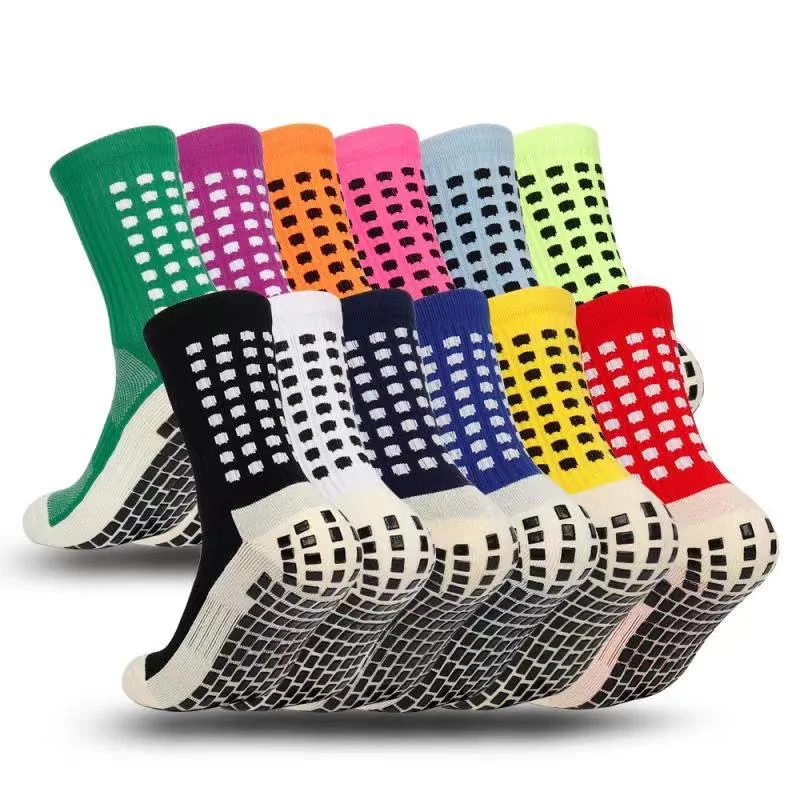 Customized Football Anti slip Pair Grip Distribution Sports Cotton Football Socks Anti slip Unisex Sports Socks
