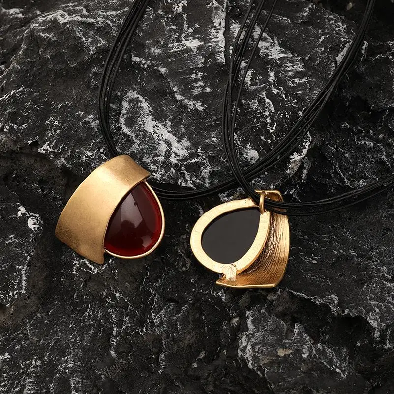 Fashion Jewelry Necklaces Four Leaf Clover Snake Gold Filled Glass Wood Arabic Heart Scorpion Necklace