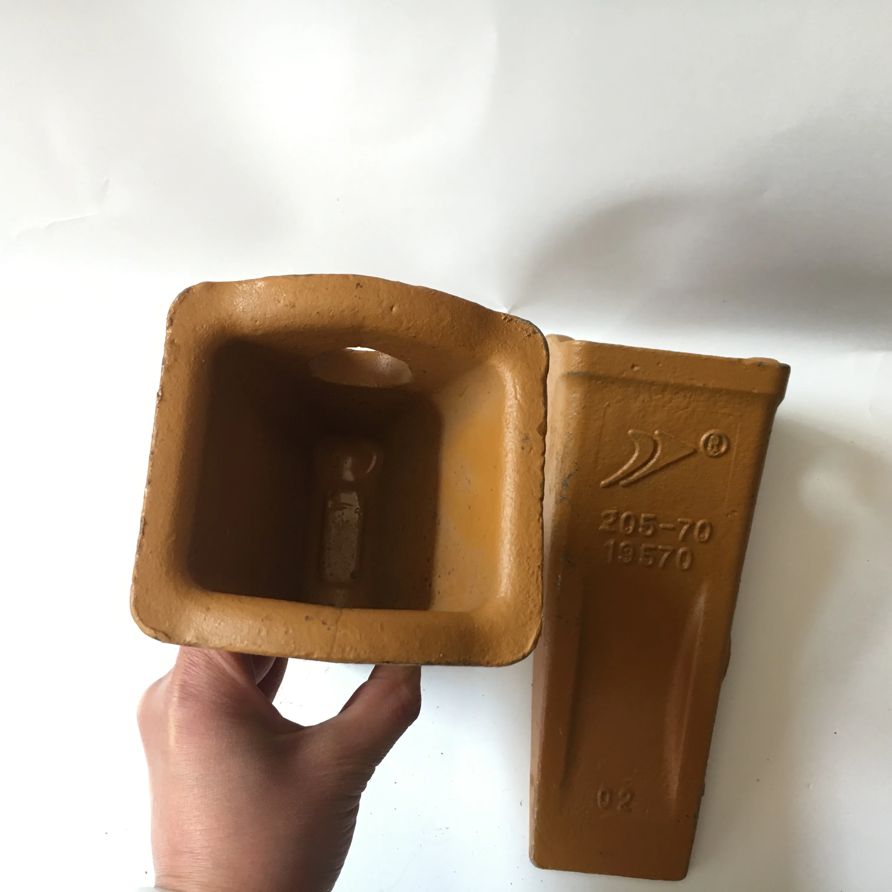 China manufacturer excavator bucket tooth bucket tips