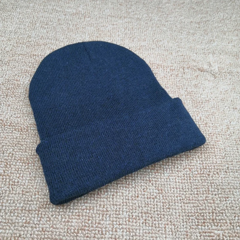 Factory Wholesale BIG DISCOUNT STOCK Women Mens Winter Warm Knitting Beanie Hats Plain Skull Beanie Cheap Cuff Knit Beanie Cap