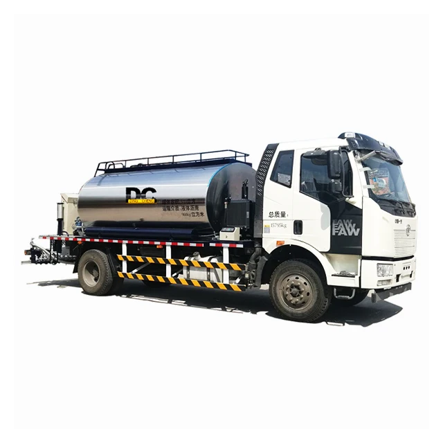 8000L Road paver asphalt distributor truck machine
